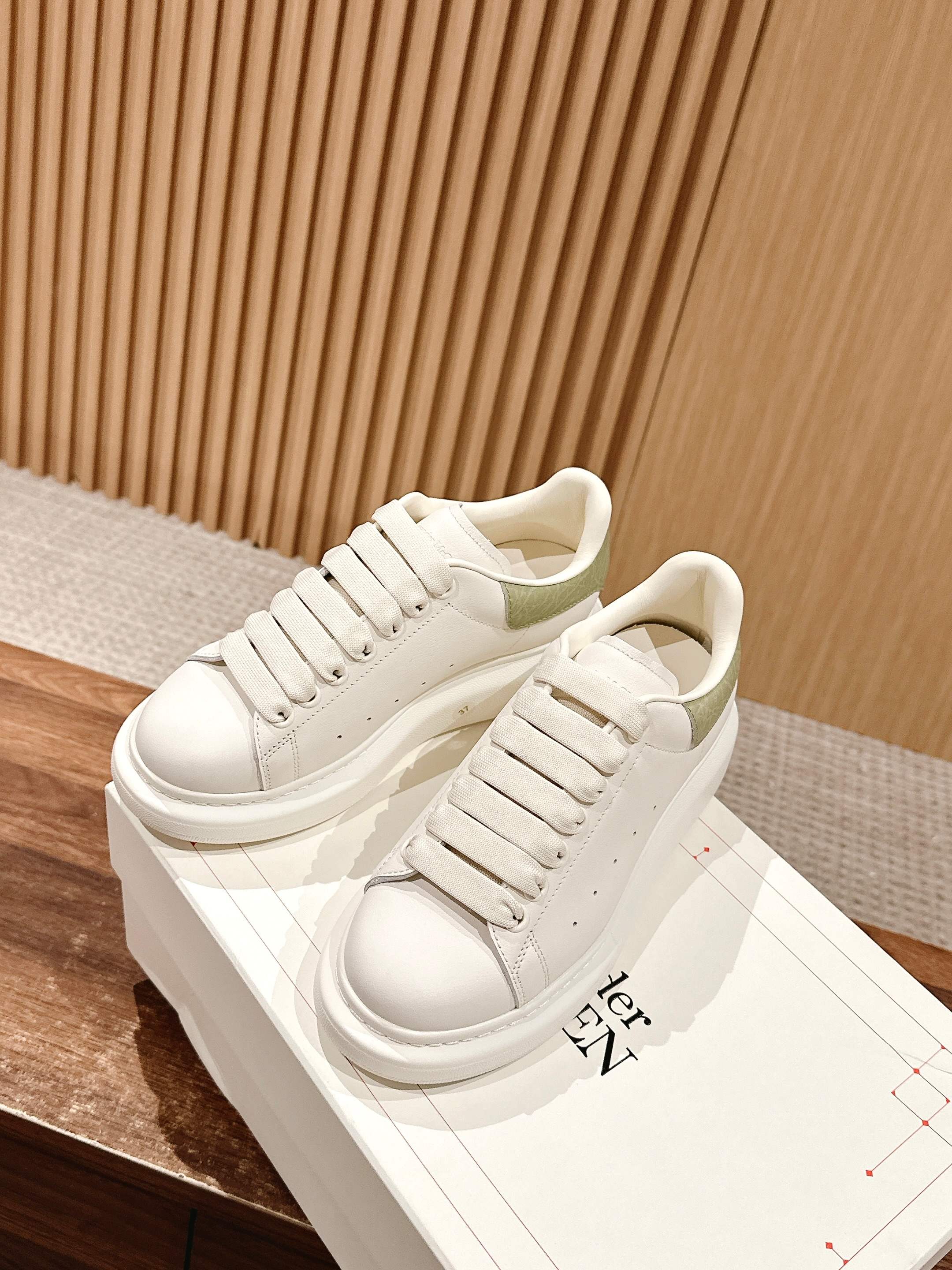Luxury Shoes Alexander McQueen