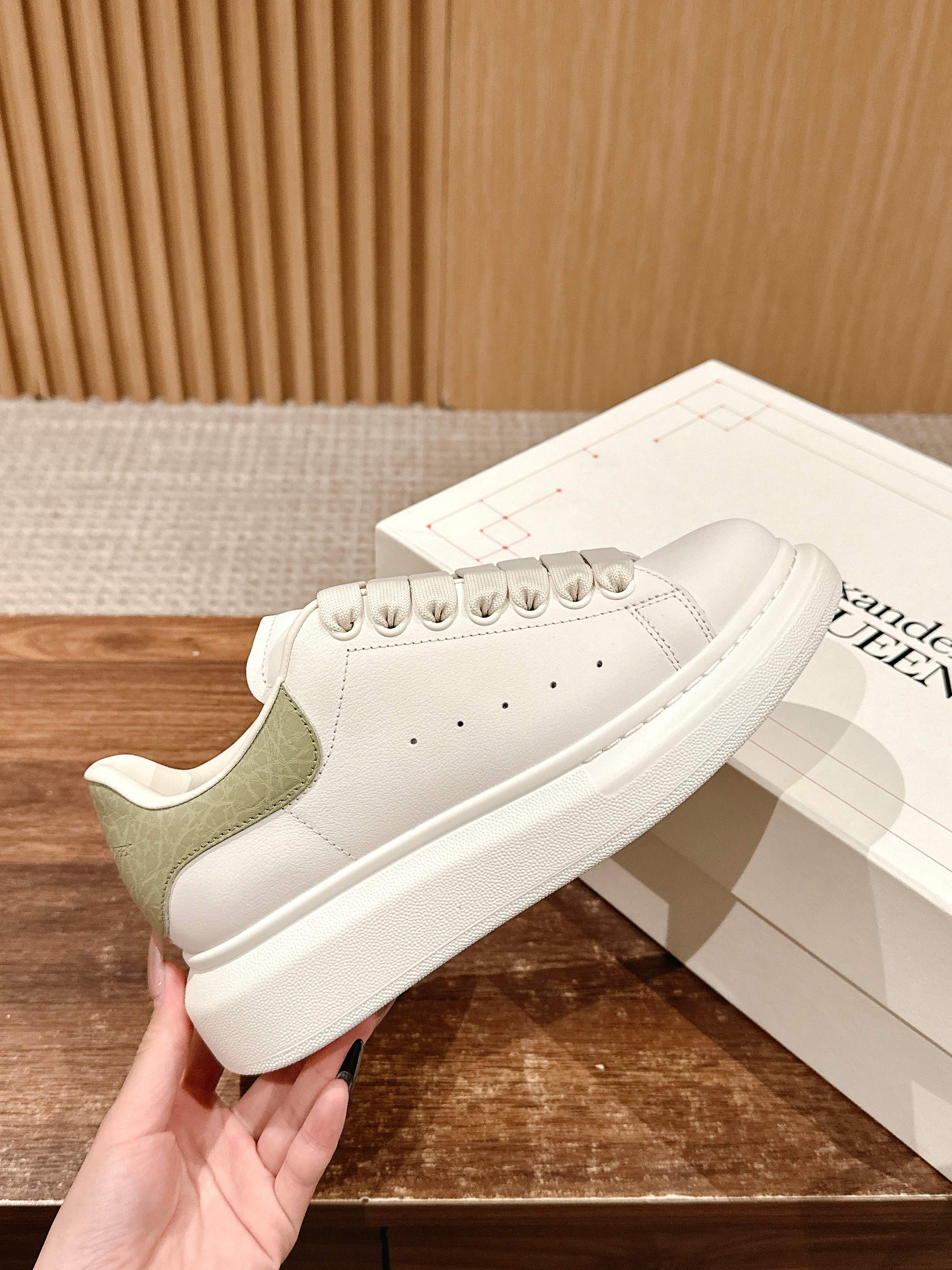 Luxury Shoes Alexander McQueen