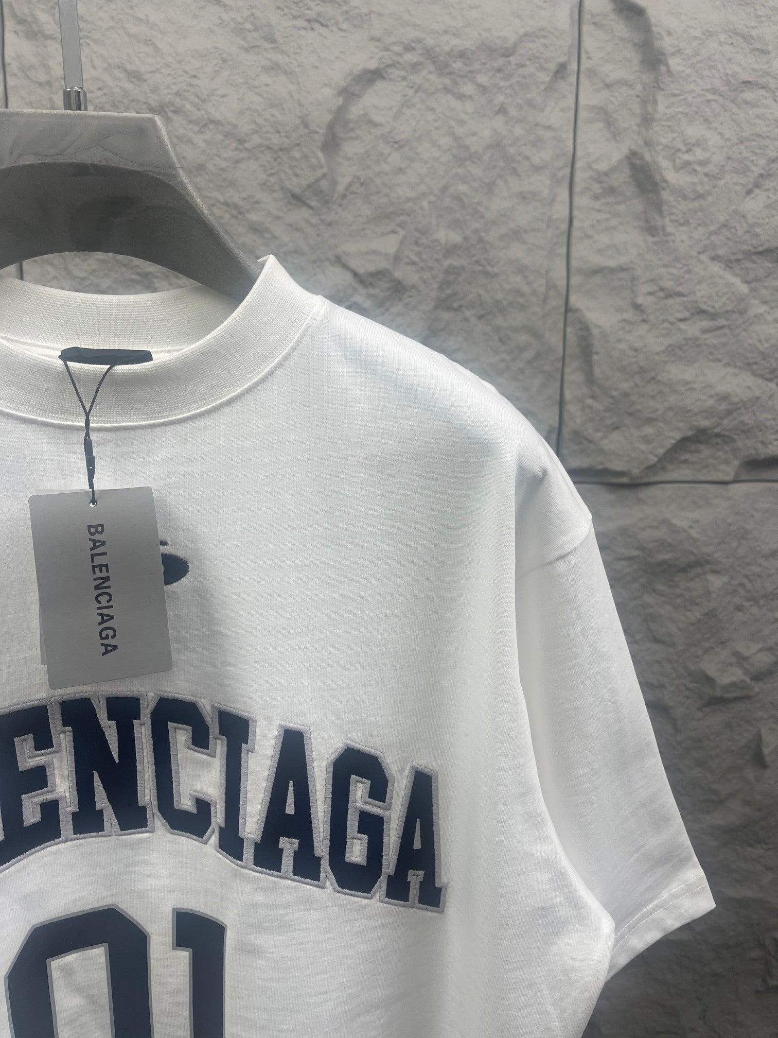 Short-sleeve T-shirt, white; crew neck with partial 'BALENCIAGA' print