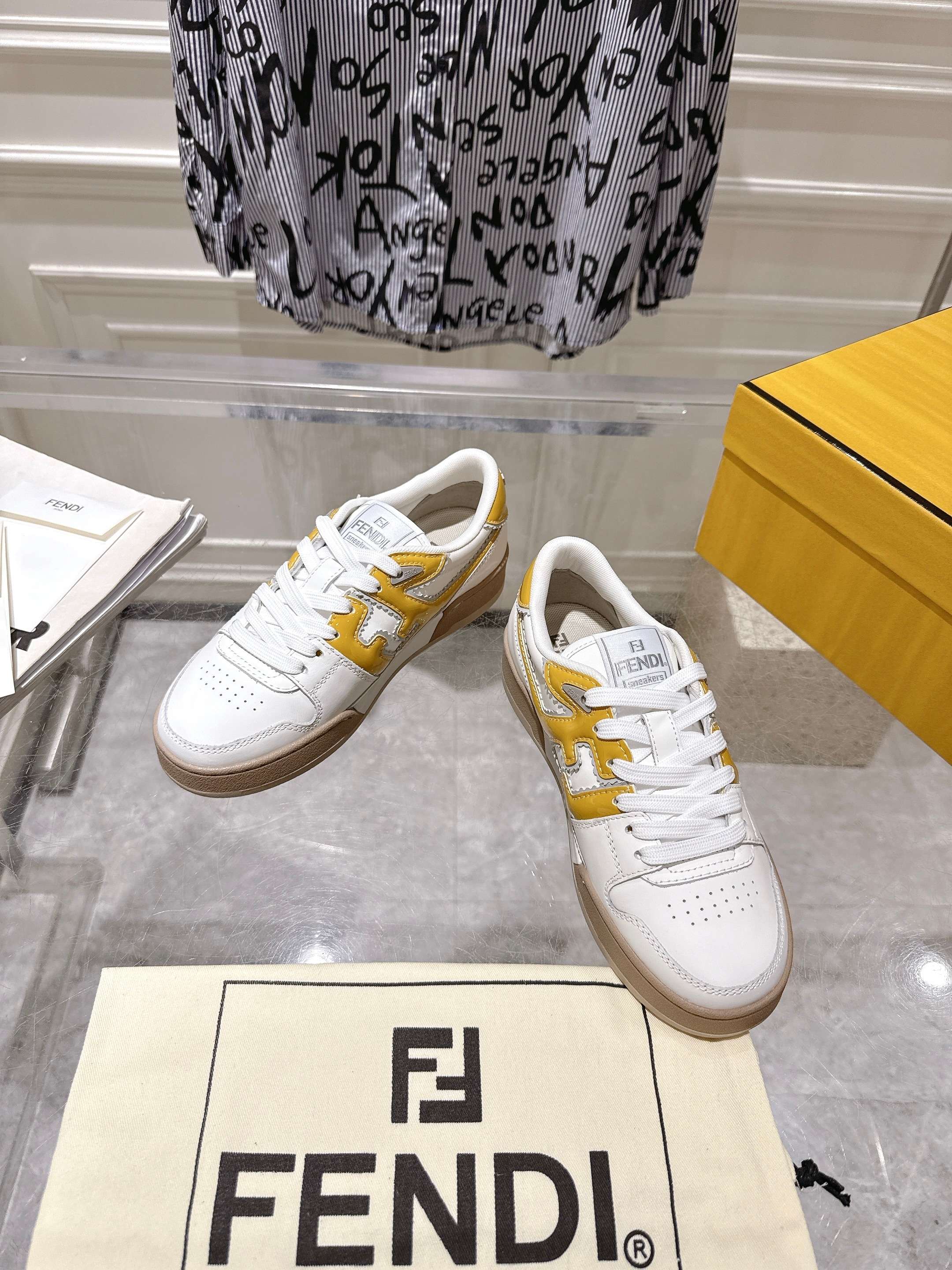 Luxury Shoes Fendi Unisex