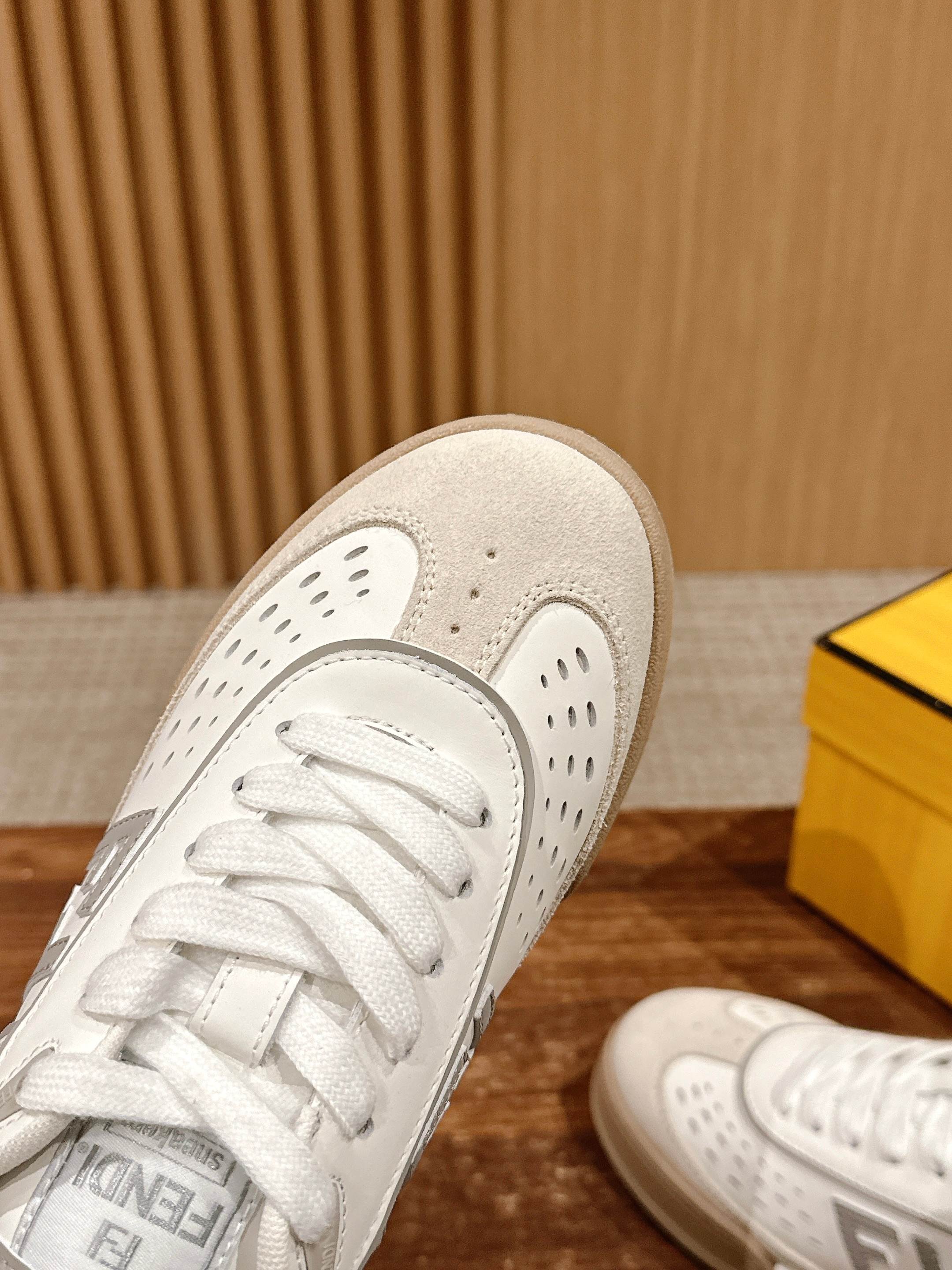 Luxury Shoes Fendi Unisex