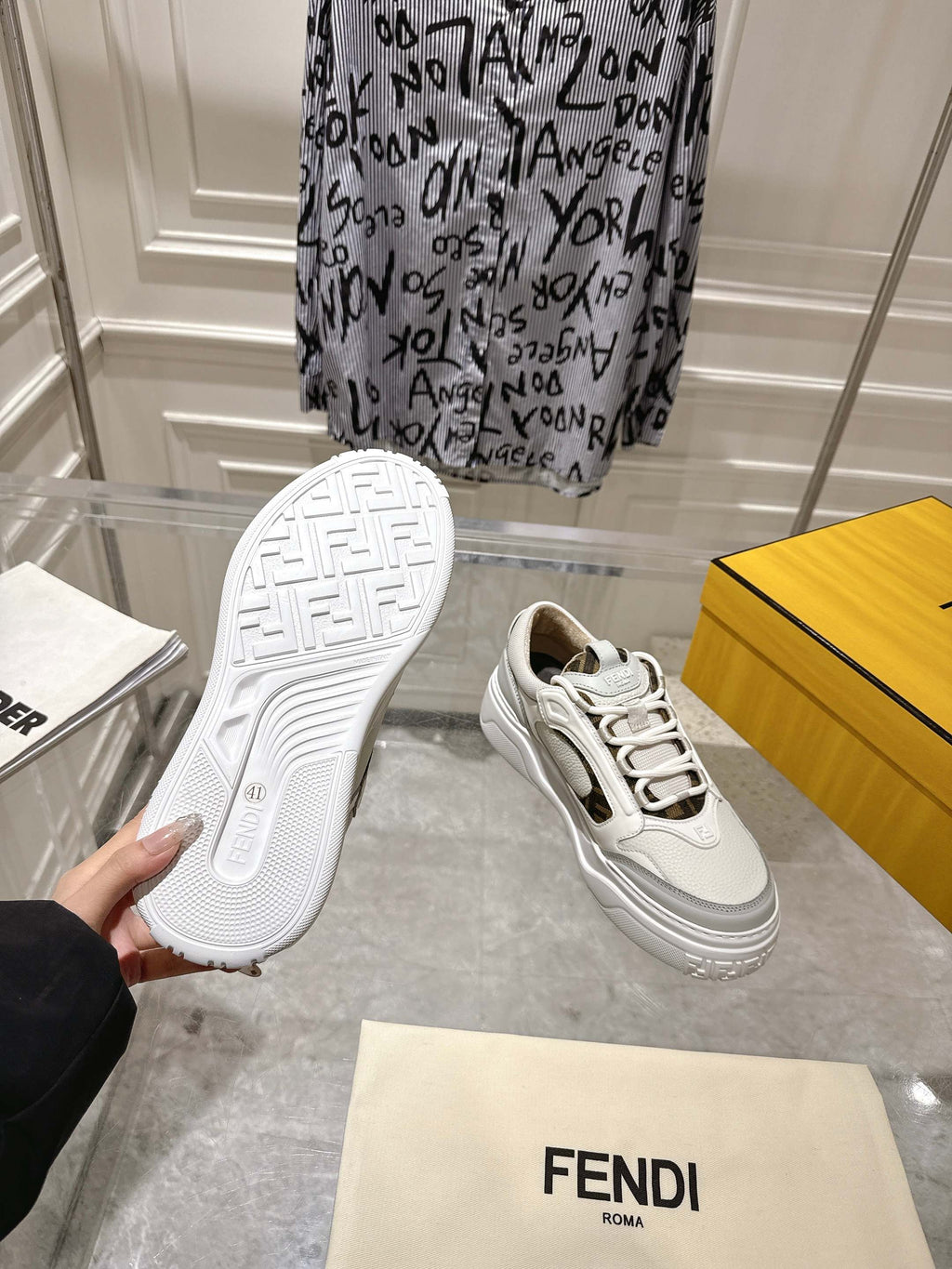 Luxury Shoes Fendi Unisex