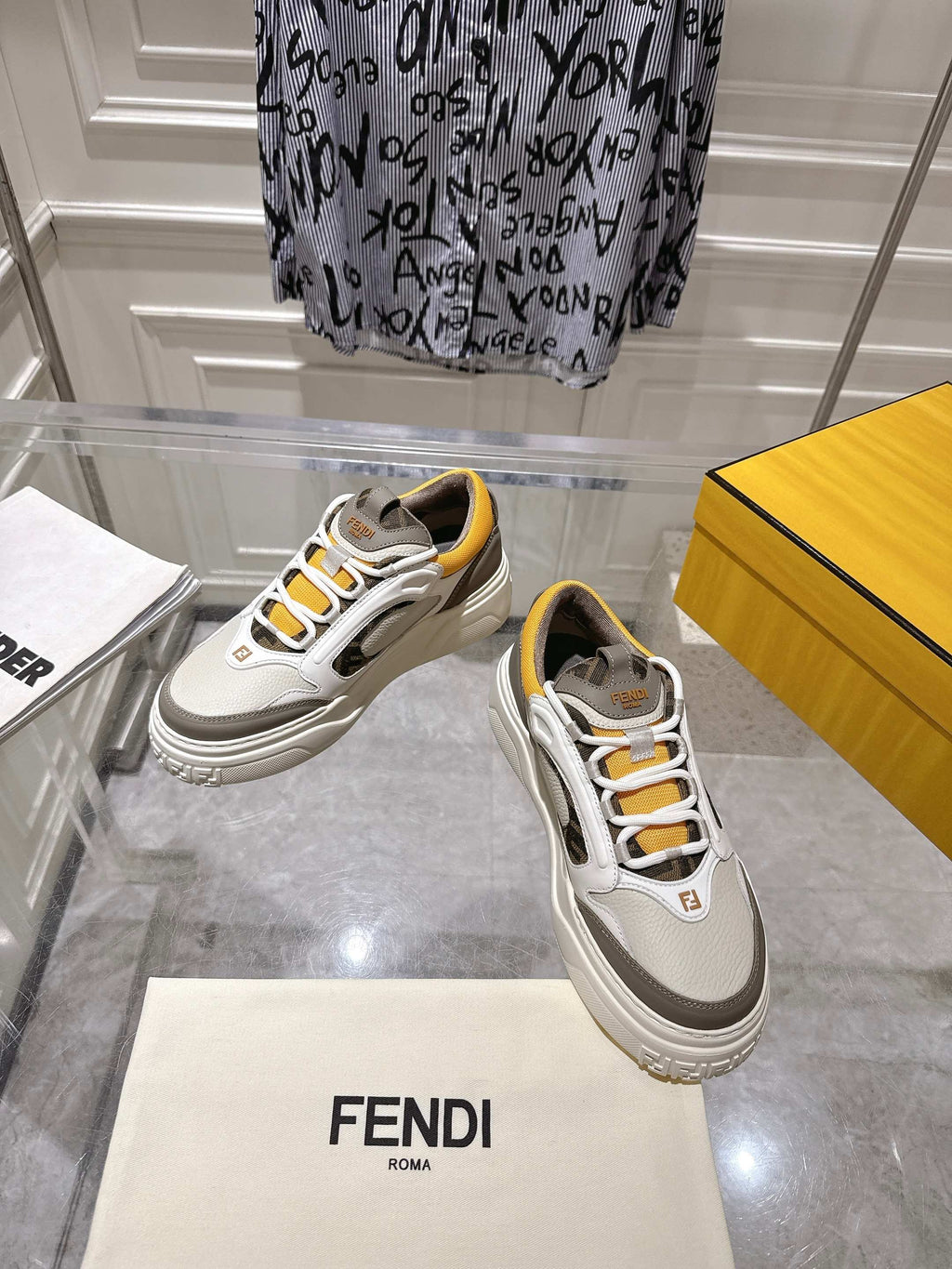 Luxury Shoes Fendi Unisex