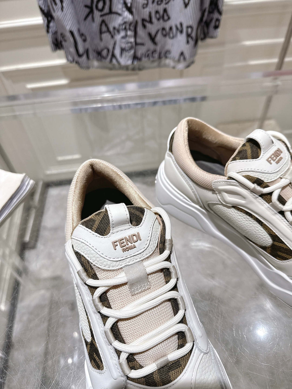 Luxury Shoes Fendi Unisex
