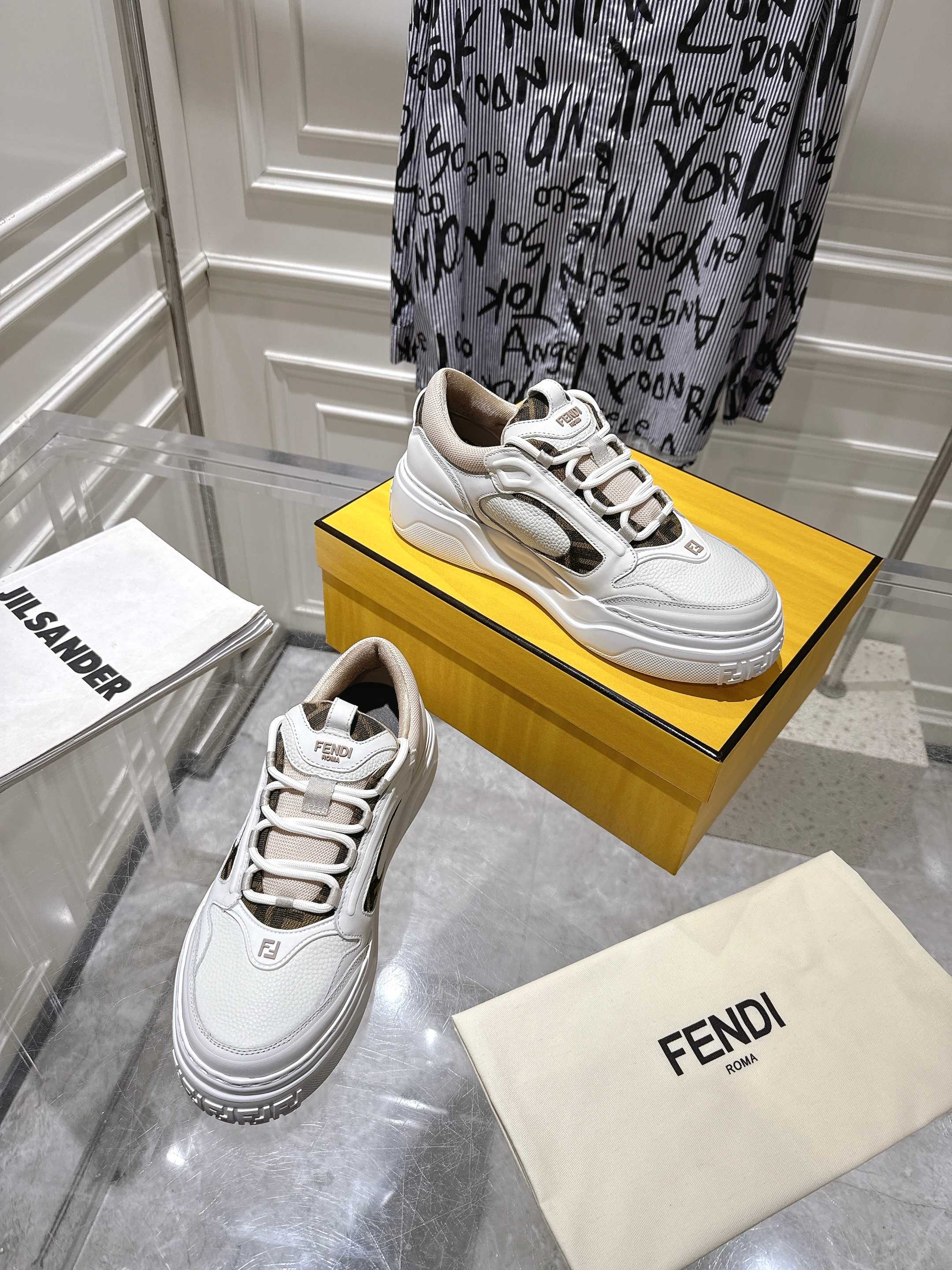 Luxury Shoes Fendi Unisex