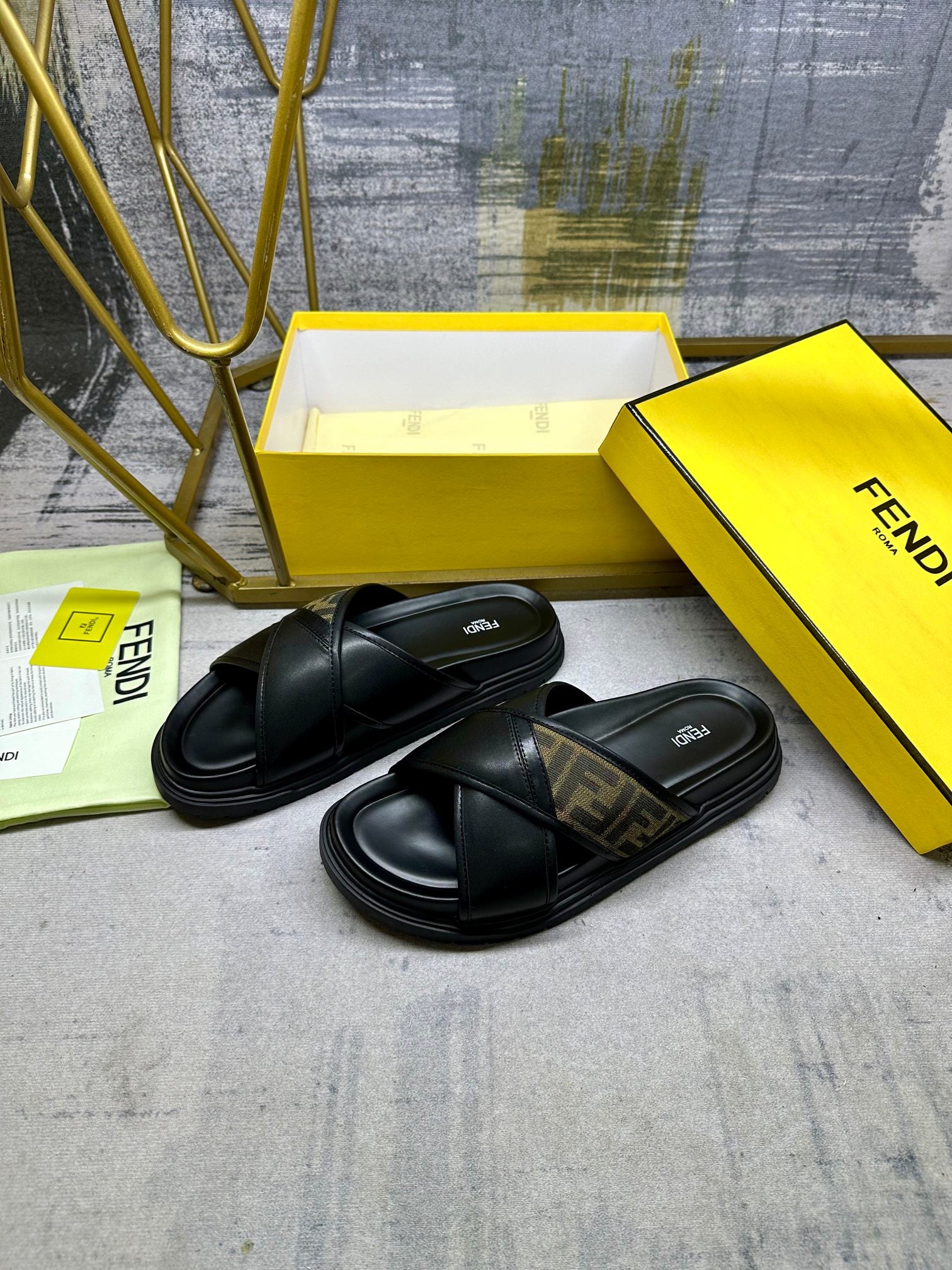Luxury Shoes Fendi Sandals
