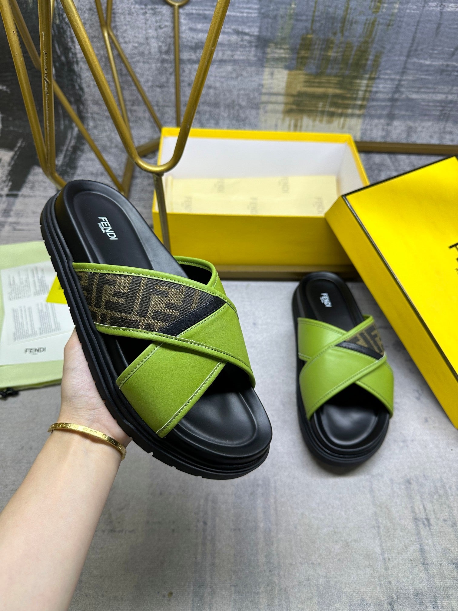 Luxury Shoes Fendi Sandals