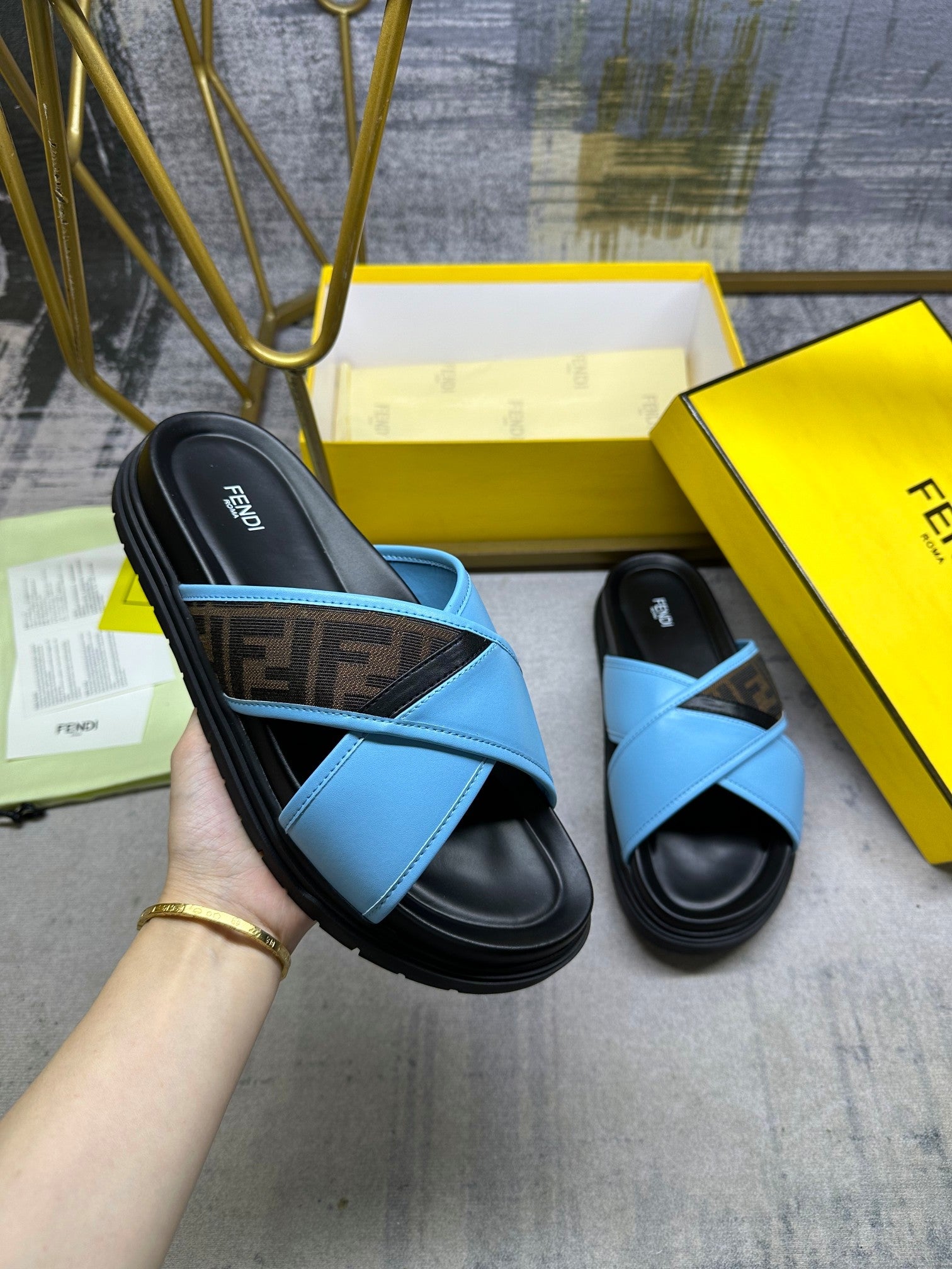 Luxury Shoes Fendi Sandals