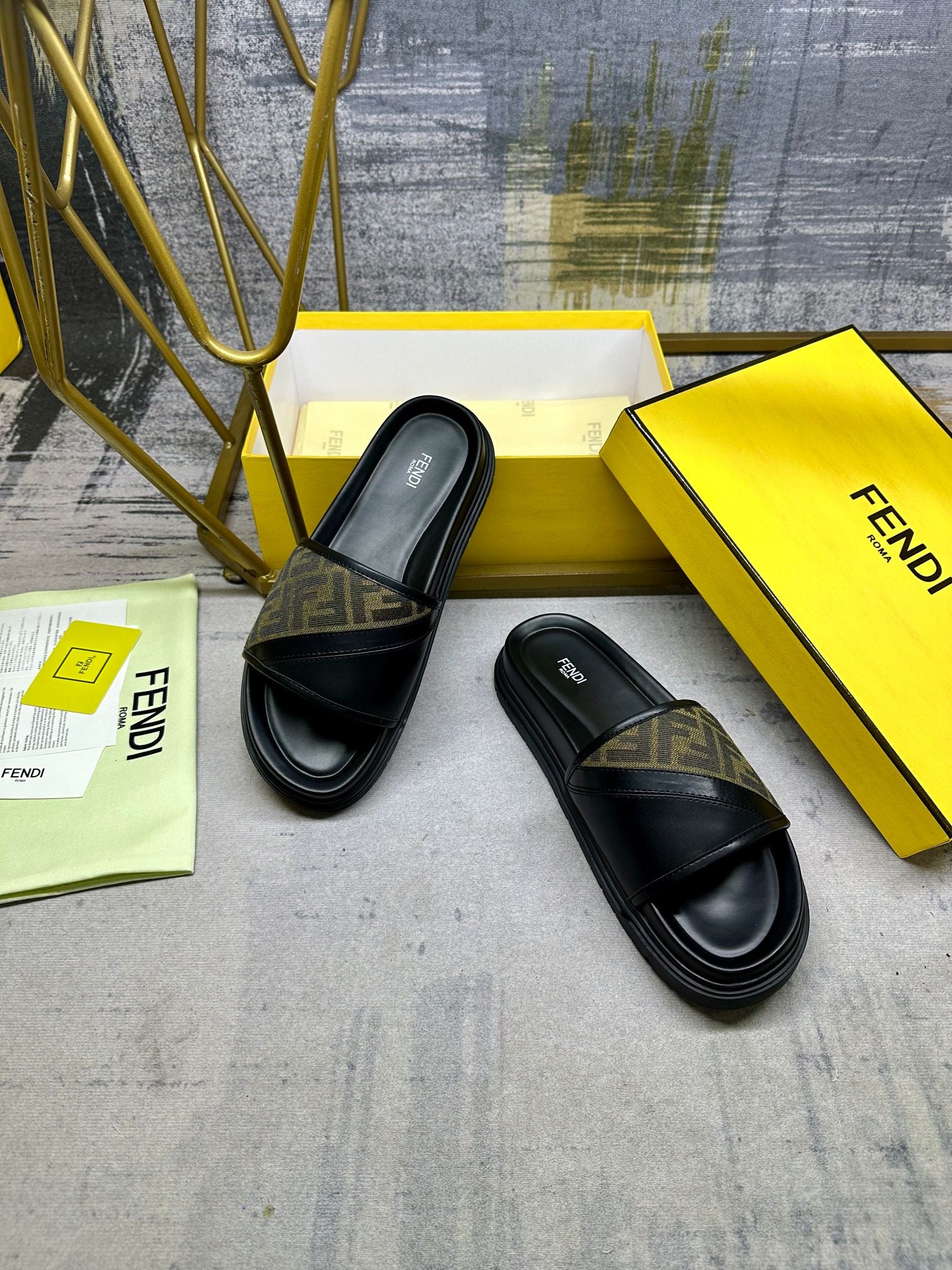 Luxury Shoes Fendi Sandals