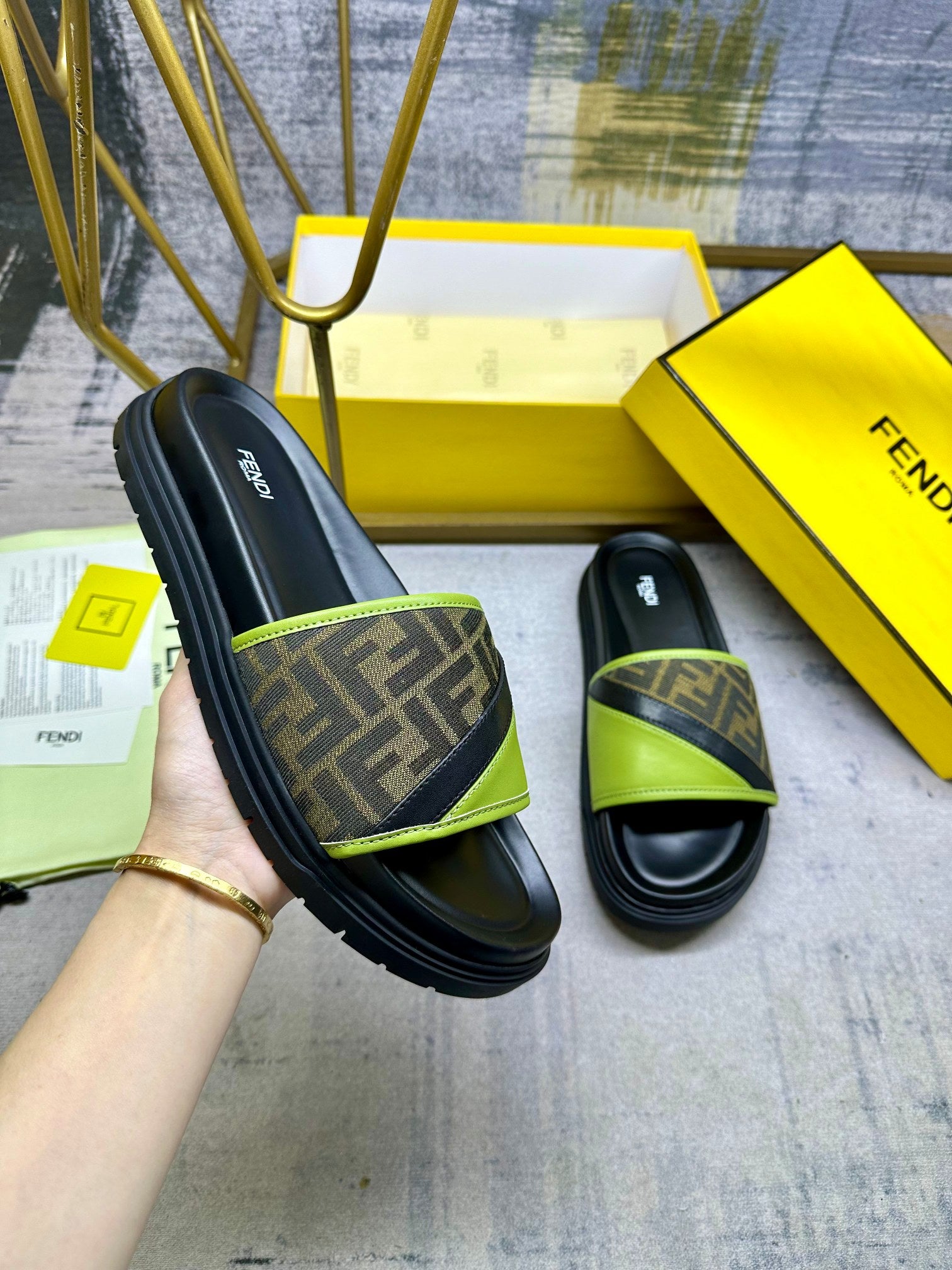 Luxury Shoes Fendi Sandals
