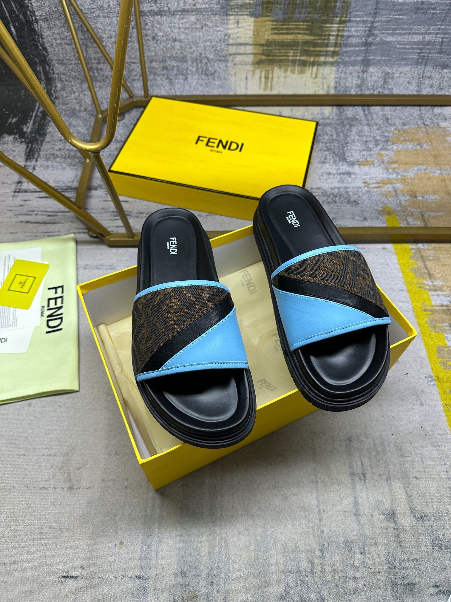 Luxury Shoes Fendi Sandals