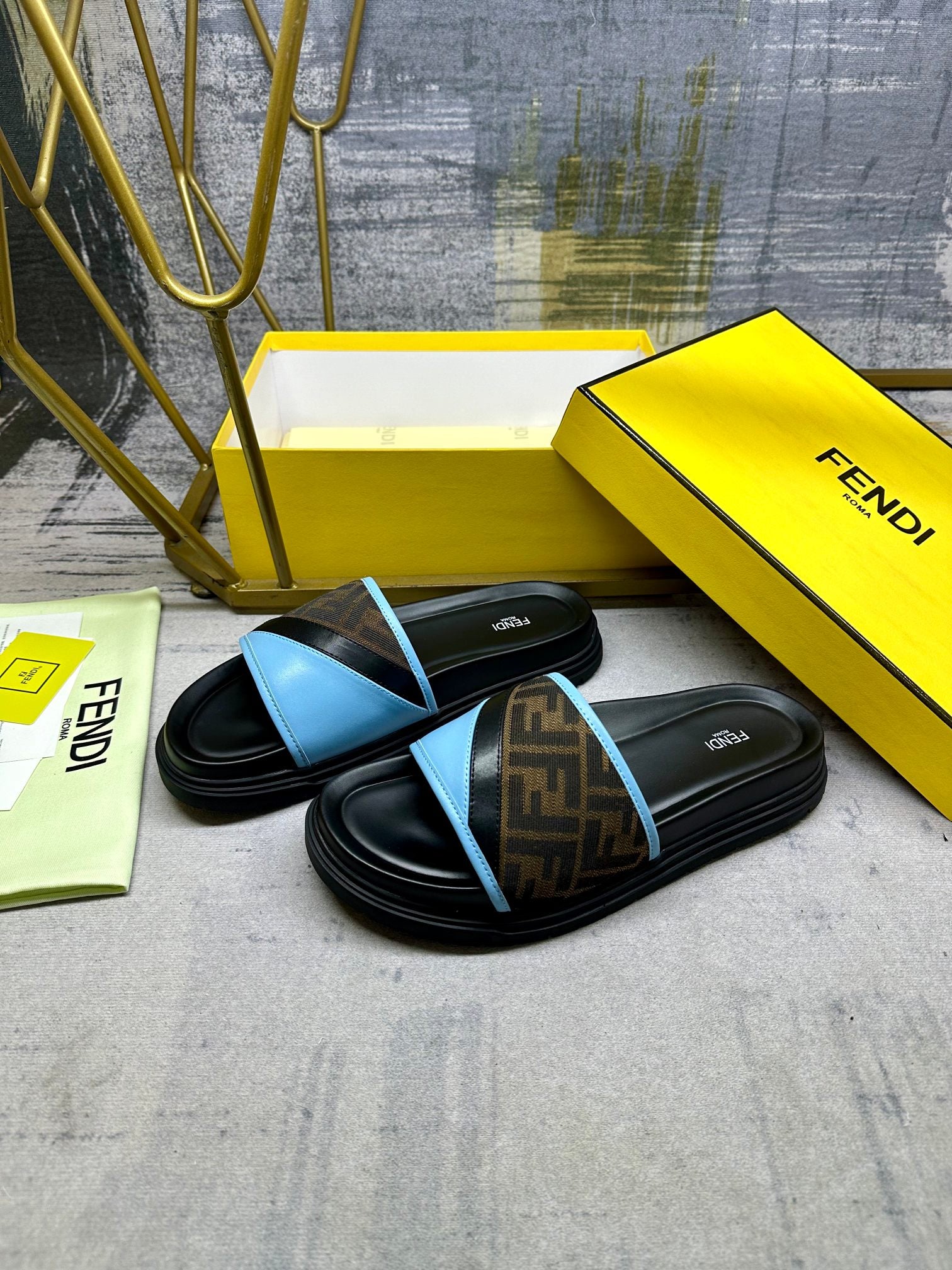 Luxury Shoes Fendi Sandals