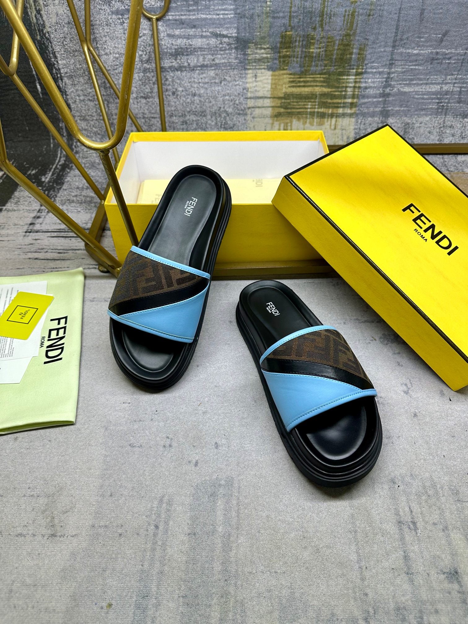 Luxury Shoes Fendi Sandals