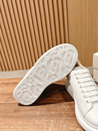 Alexander McQueen white sneakers outsole with patterned rubber tread