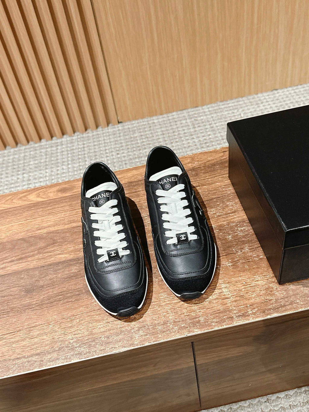 Luxury Shoes Chanel Unisex