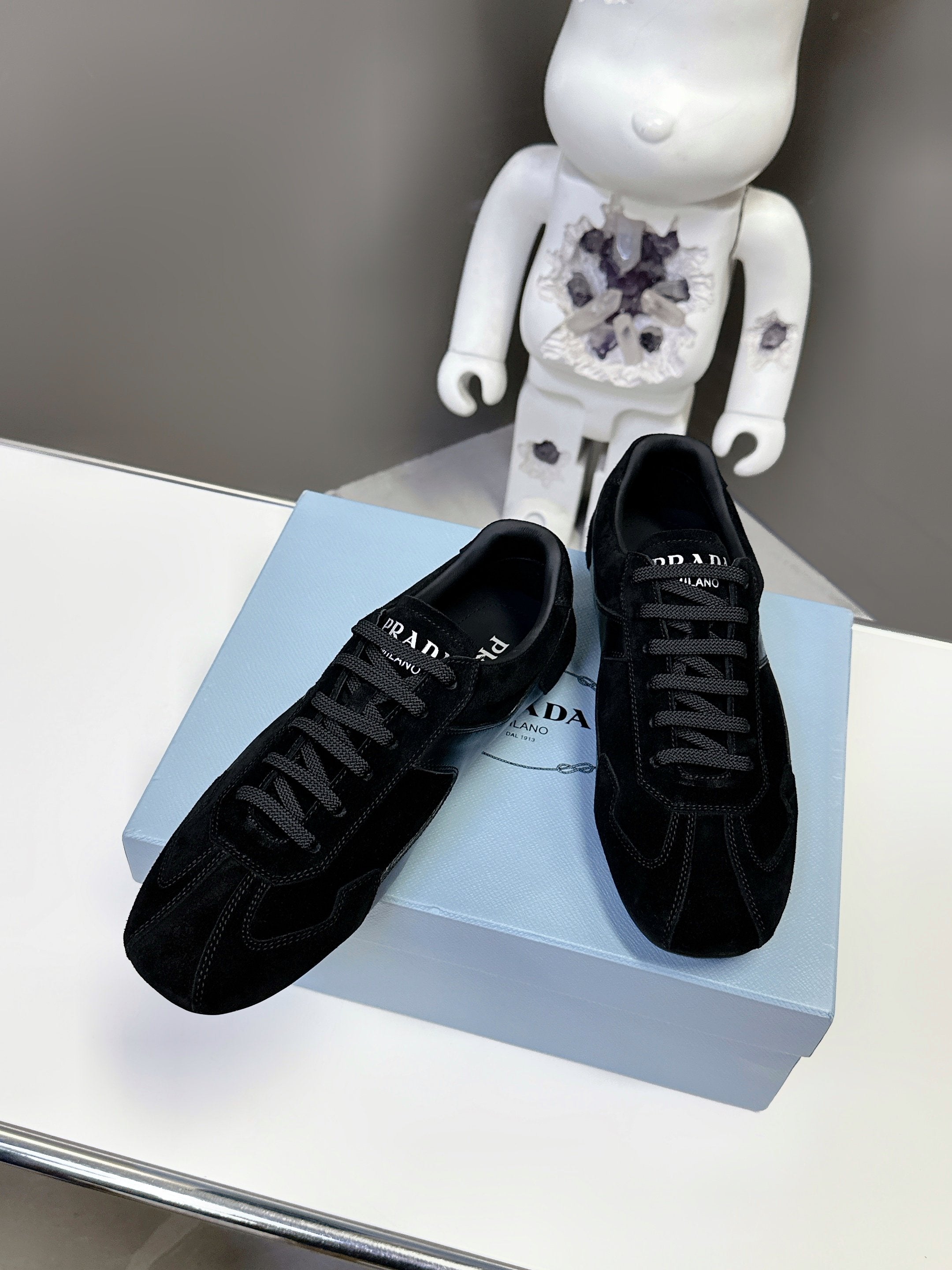 Luxury Shoes Prada Unisex