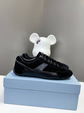 Unisex black lace-up sneakers, logo on tongue