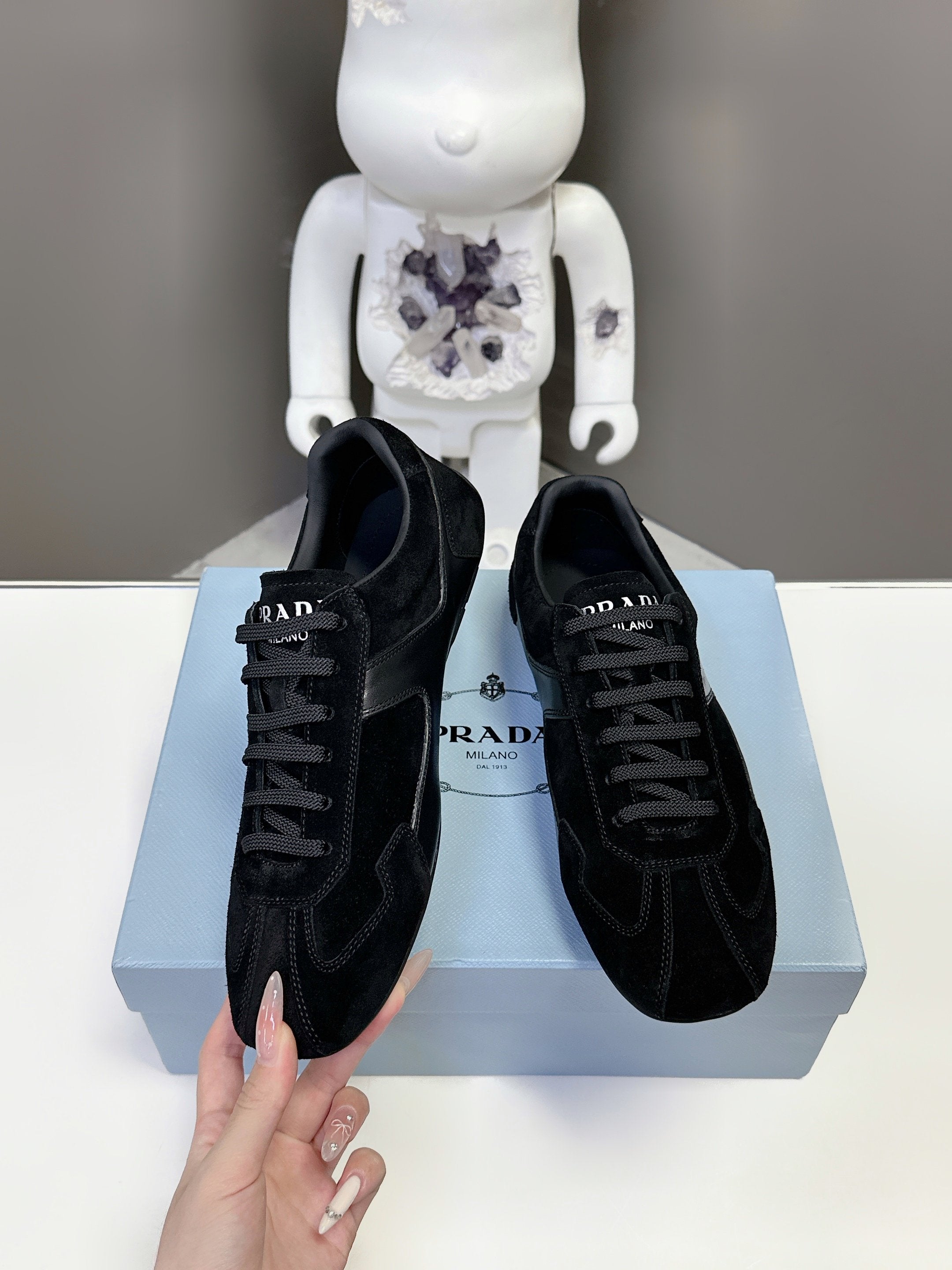 Luxury Shoes Prada Unisex