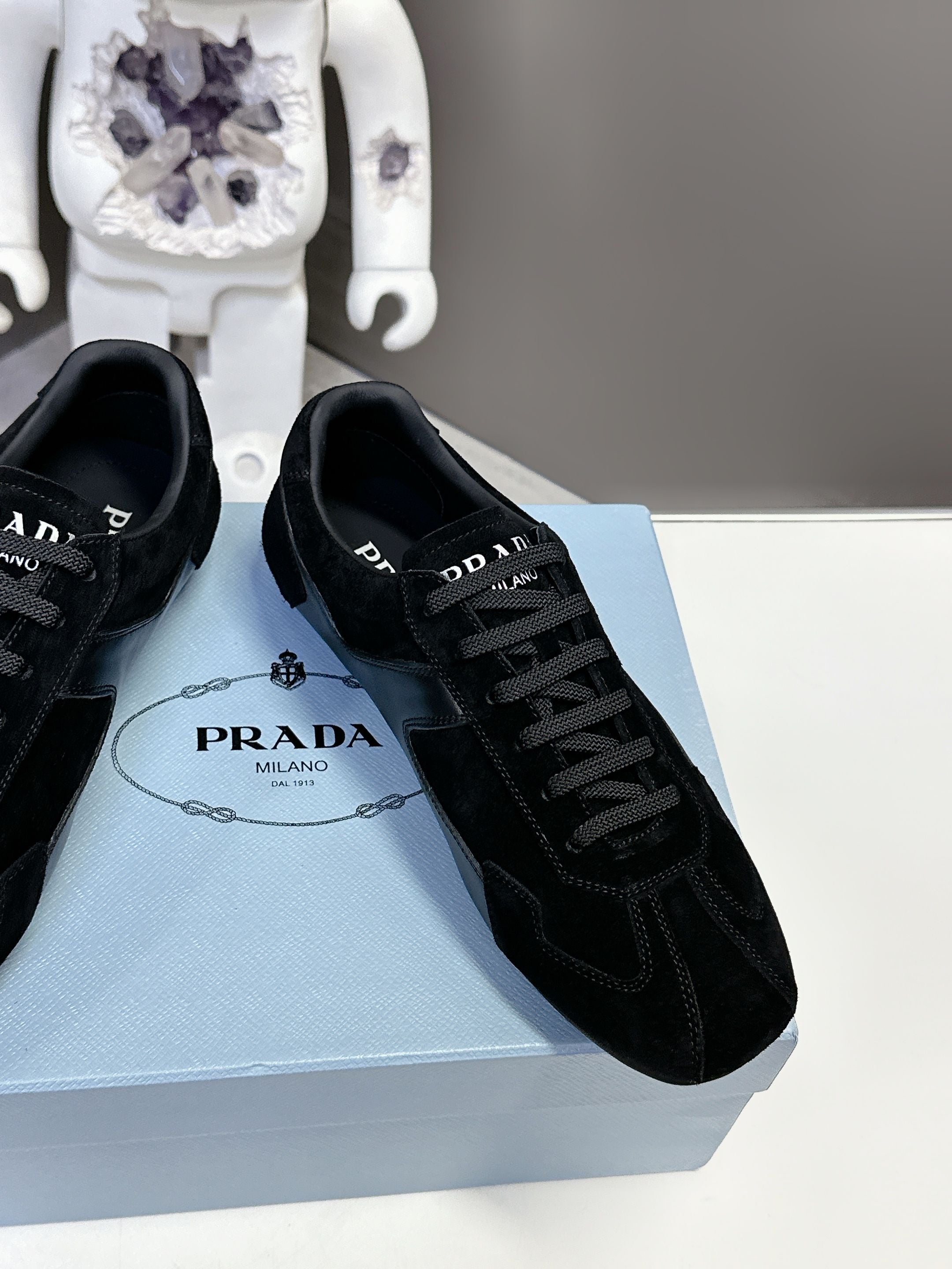 Luxury Shoes Prada Unisex