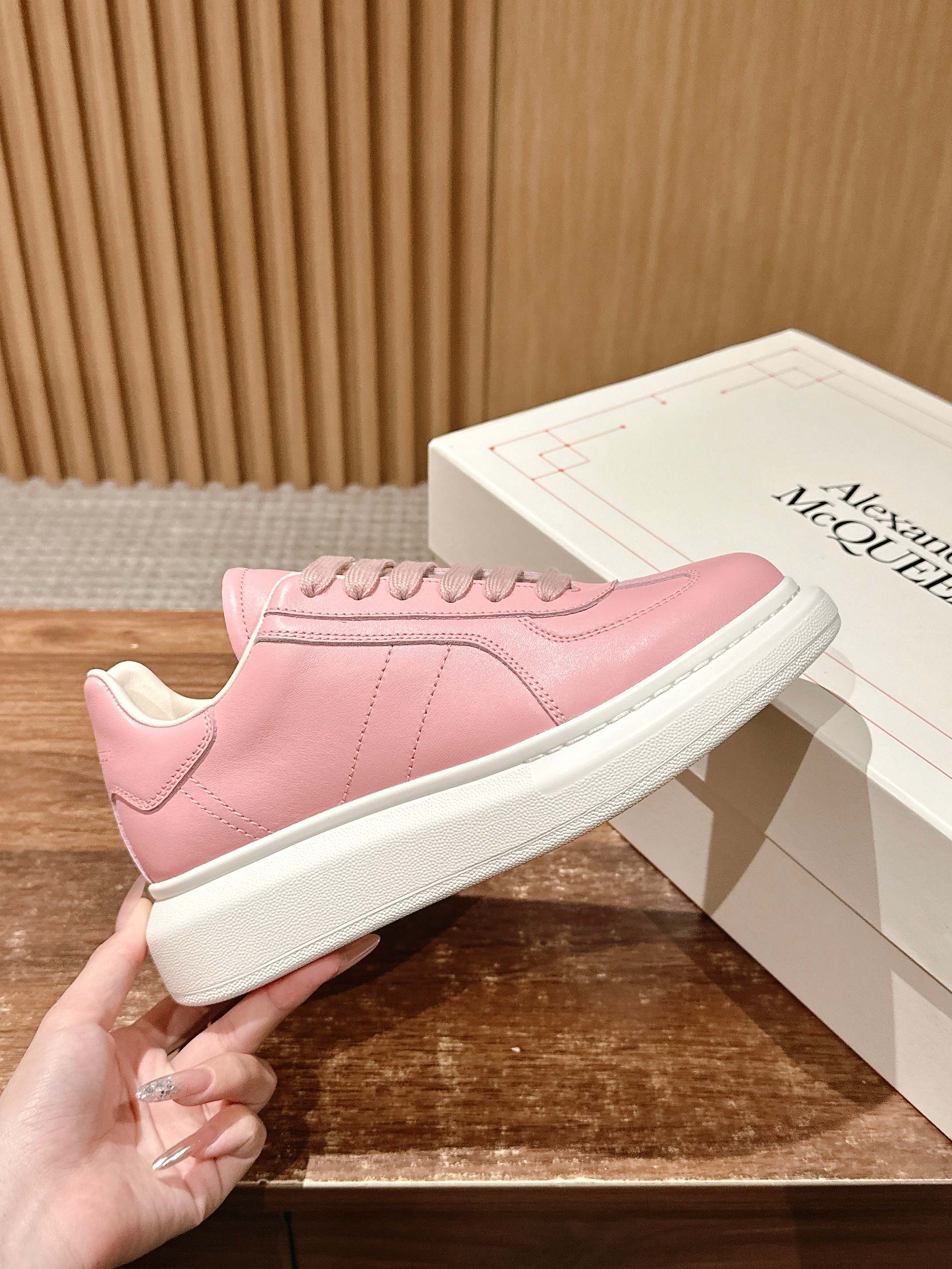 Luxury Shoes Alexander McQueen