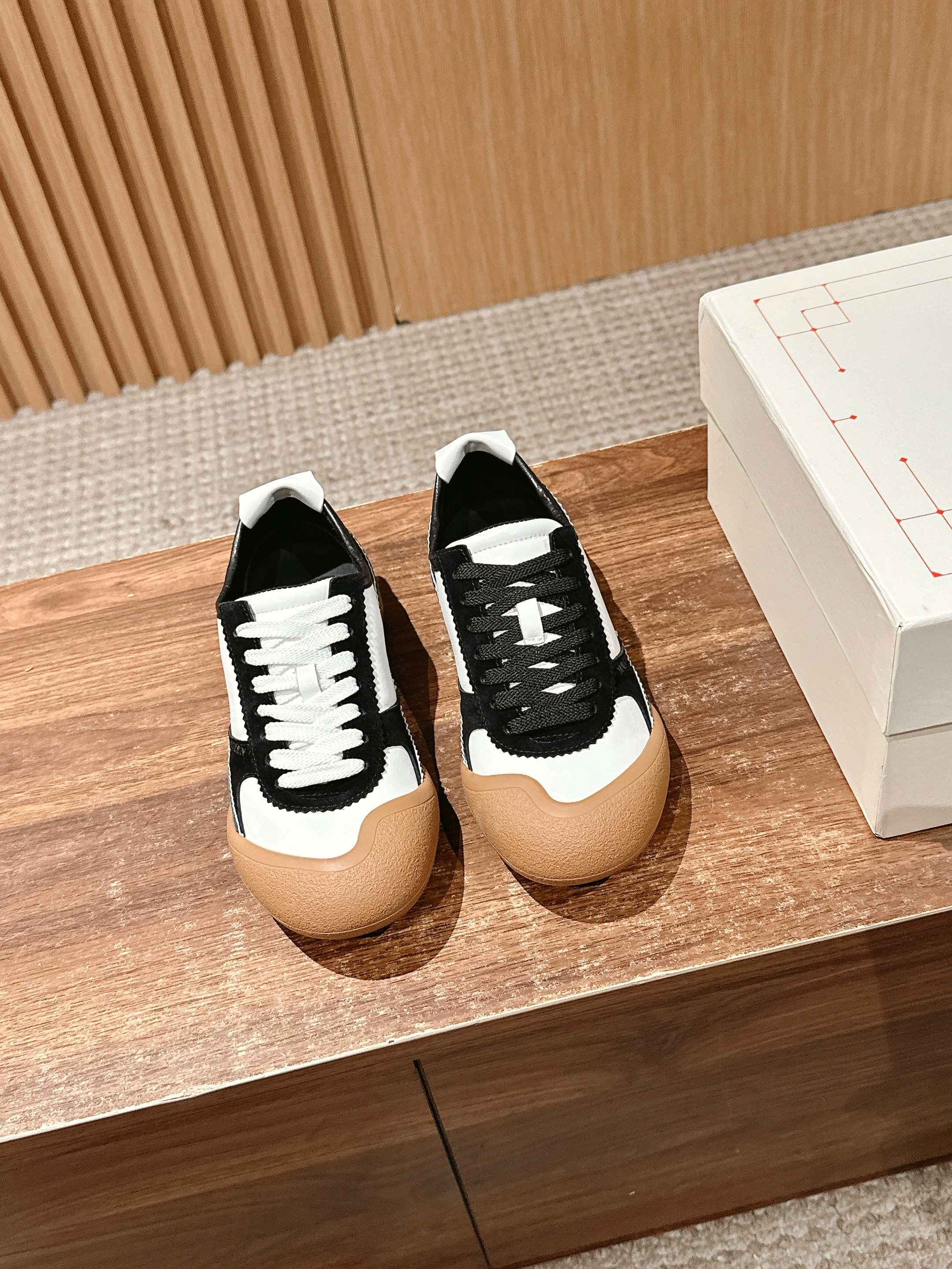Luxury Shoes Alexander McQueen