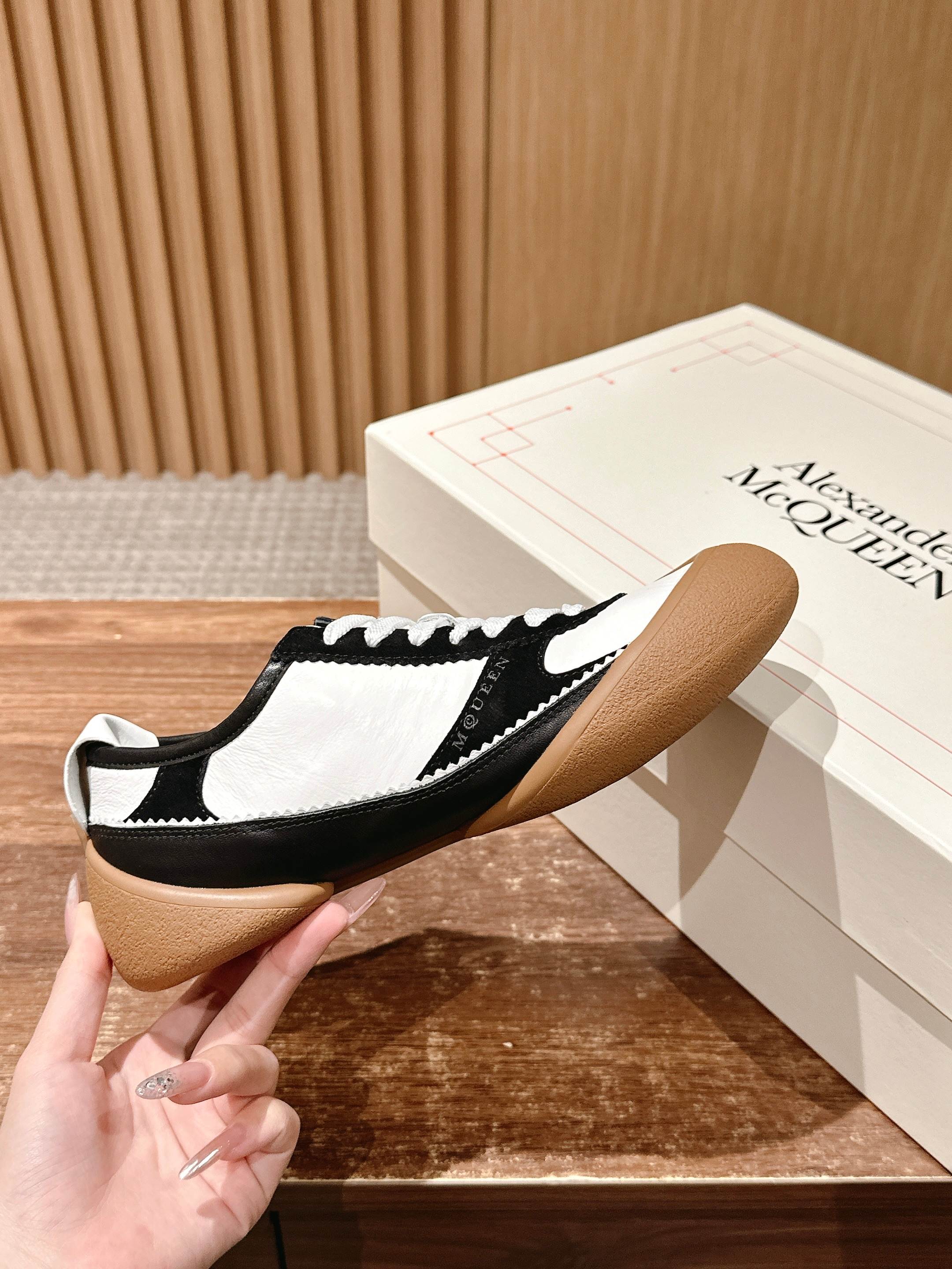 Luxury Shoes Alexander McQueen