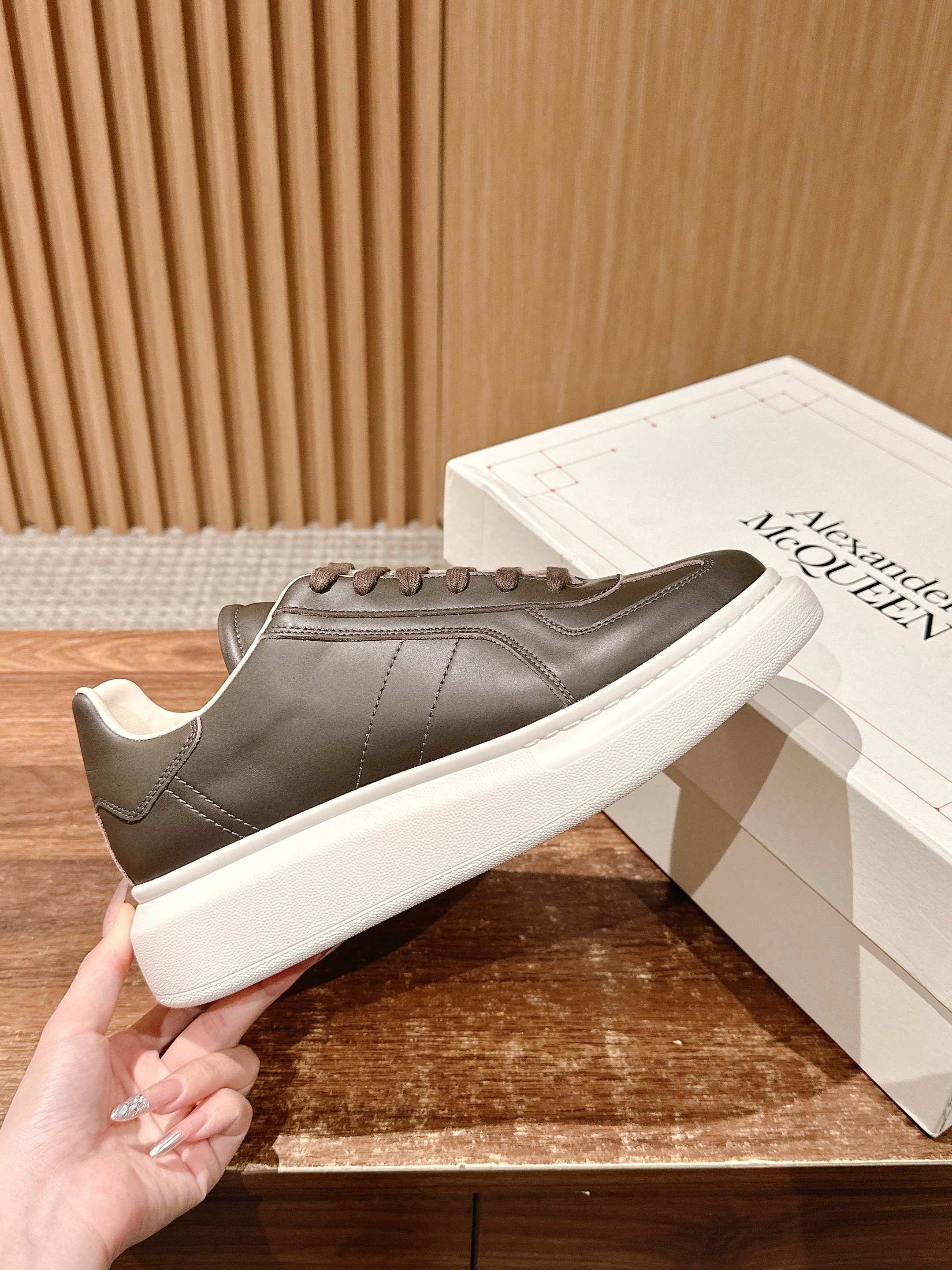 Luxury Shoes Alexander McQueen
