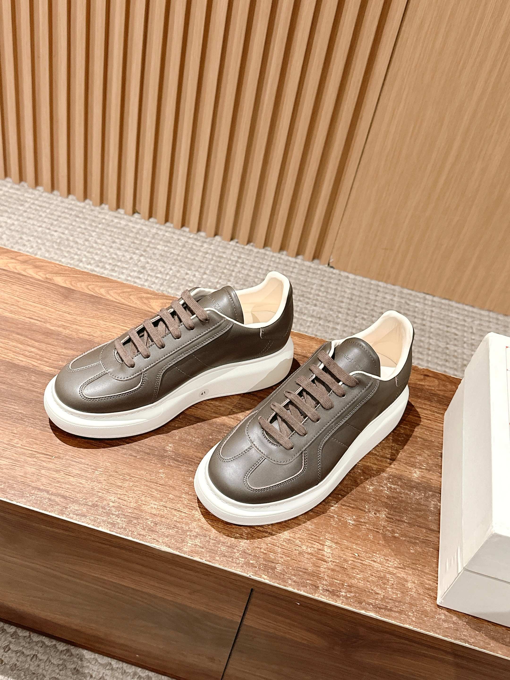 Luxury Shoes Alexander McQueen