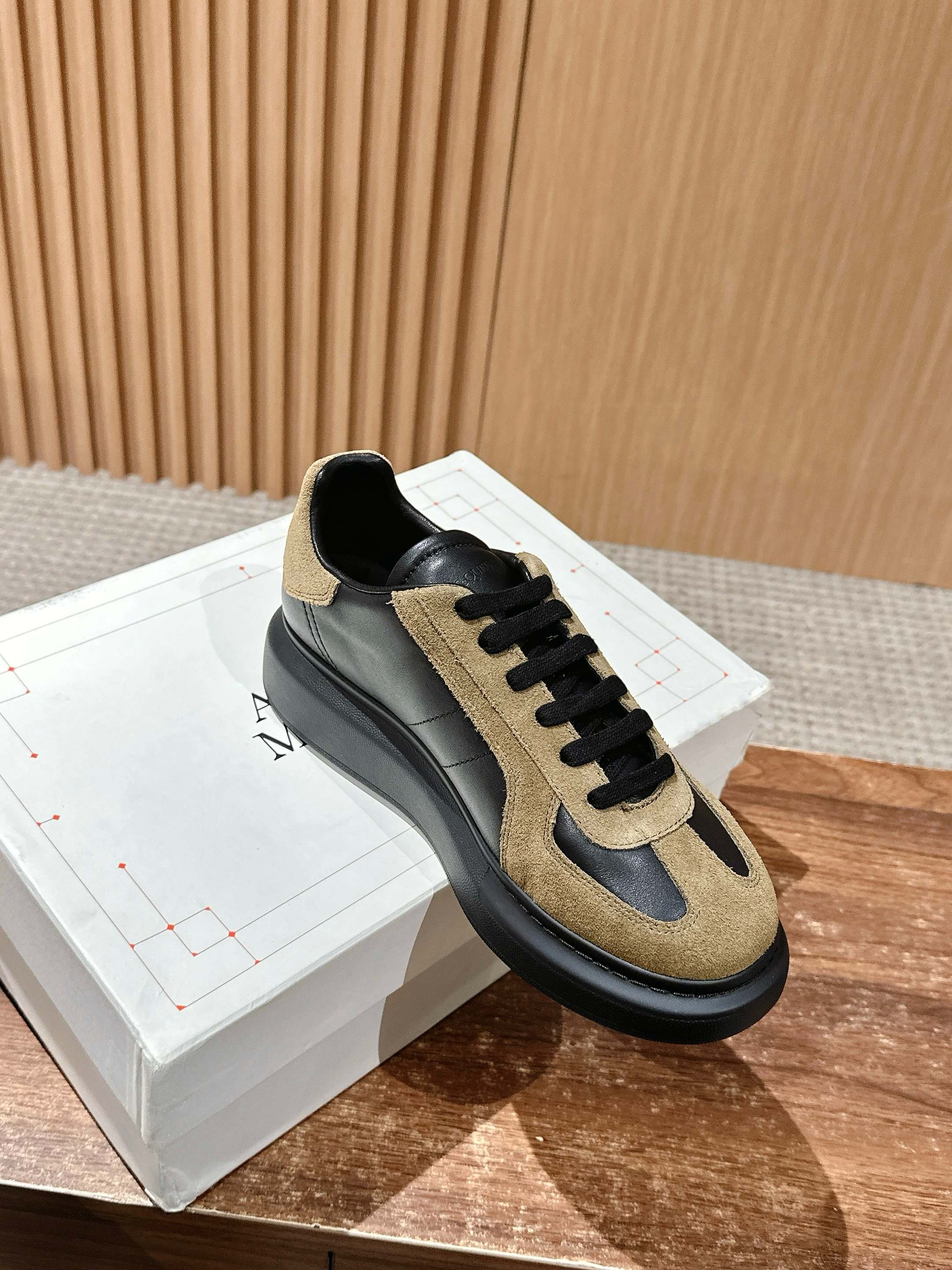 Luxury Shoes Alexander McQueen
