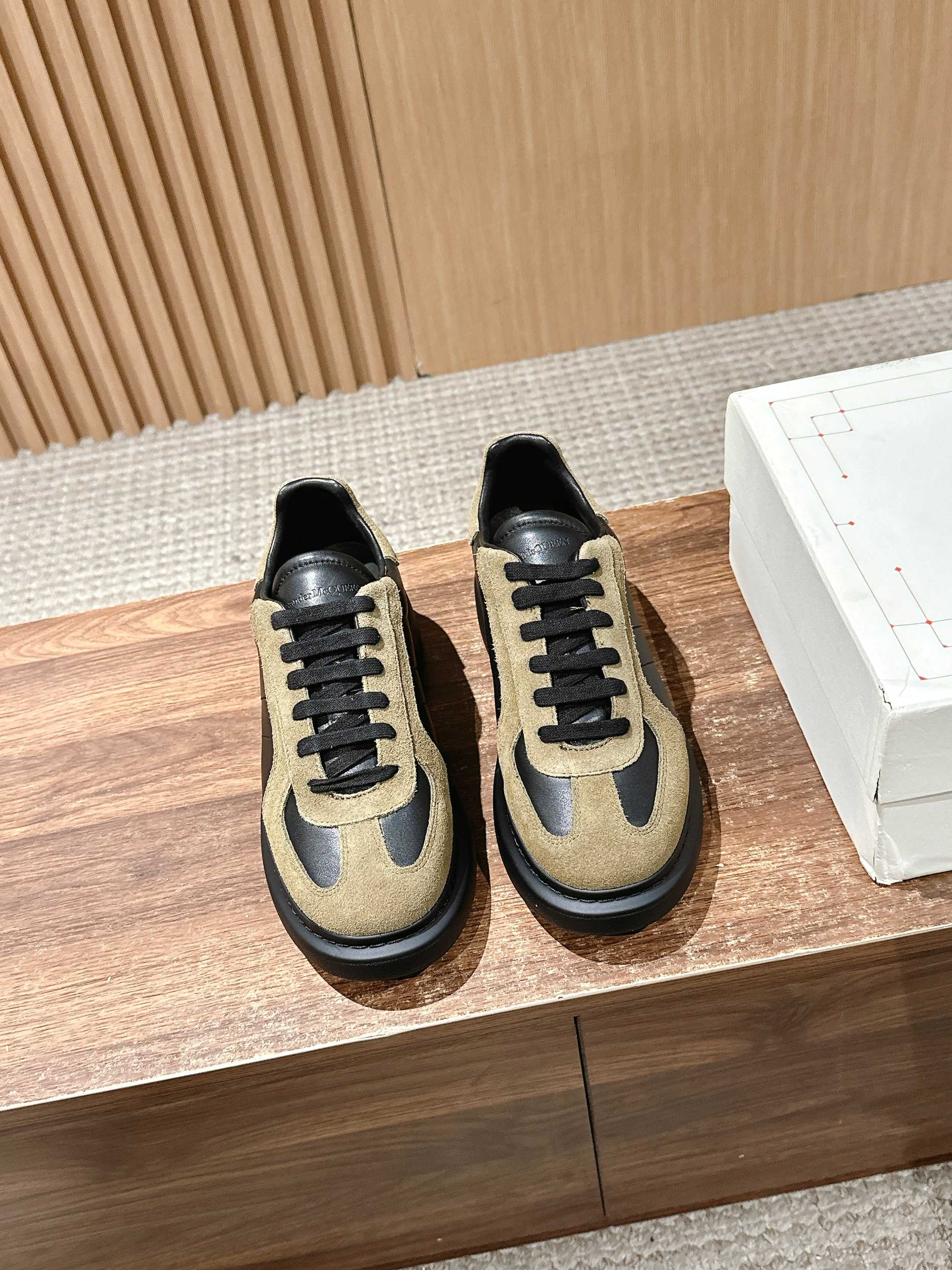 Luxury Shoes Alexander McQueen