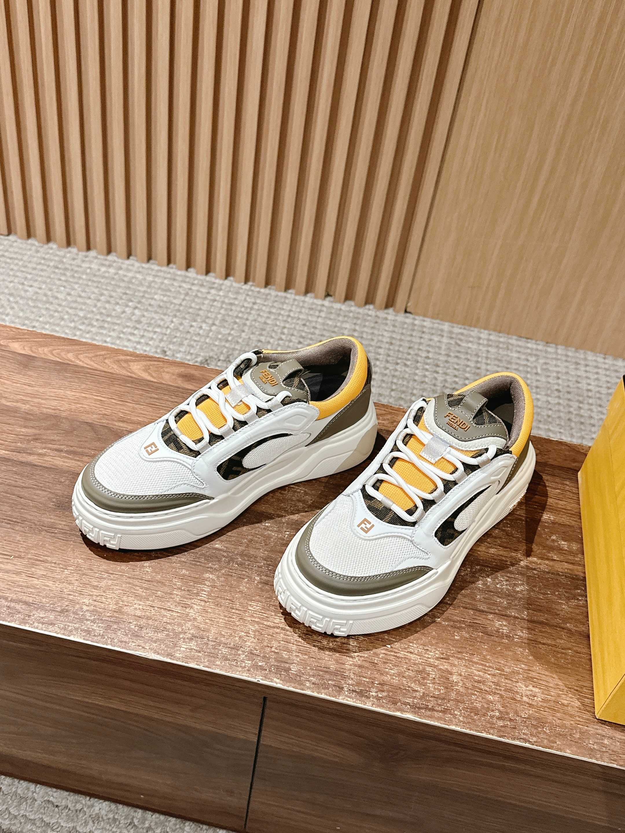 Luxury Shoes Fendi Unisex