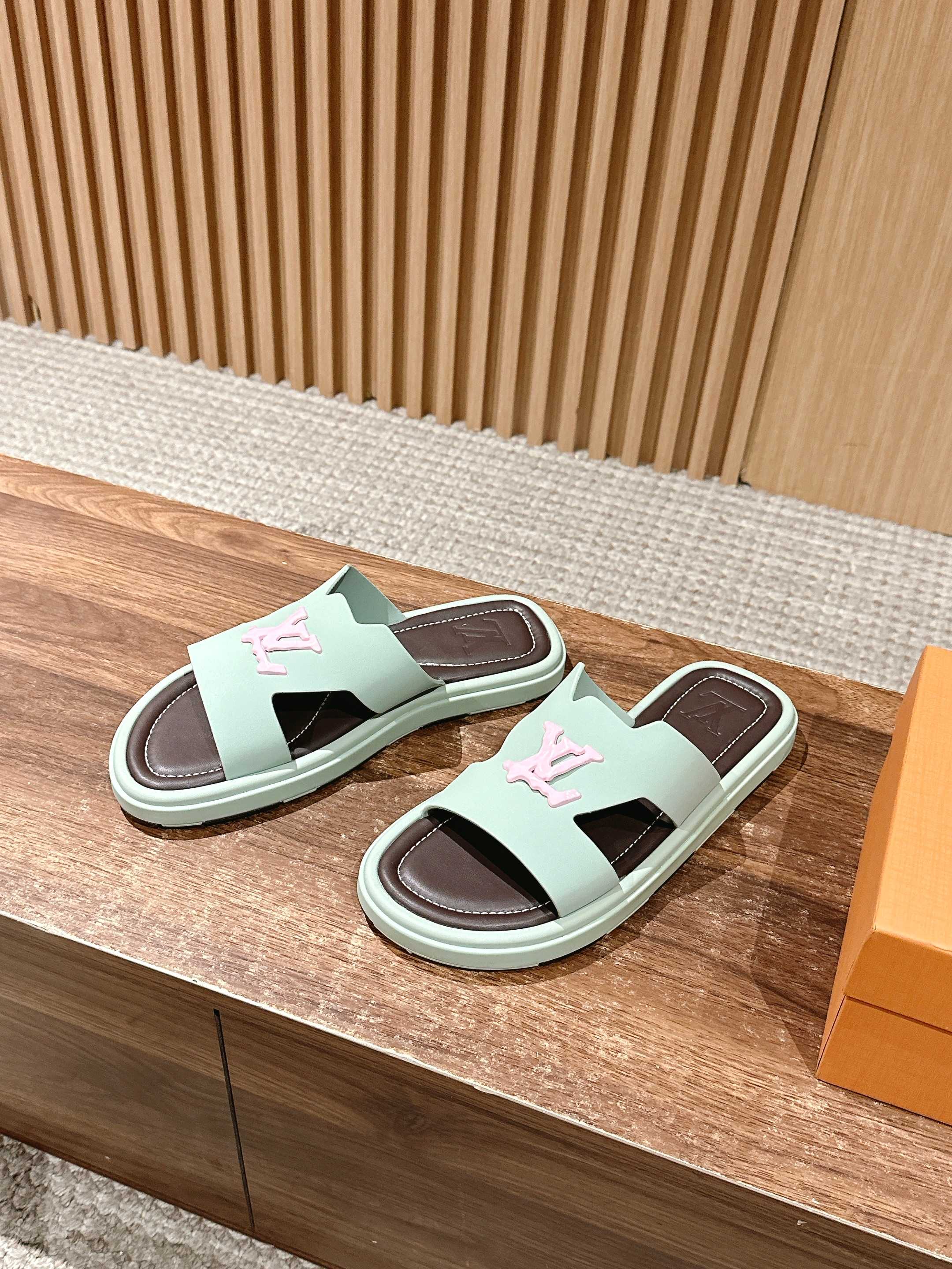 Luxury Shoes Louis Vuitton Sandals