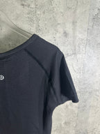 Dark heather T-shirt shoulder with raglan sleeve seam detail