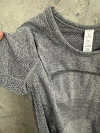 Kids gray heather T-shirt with textured mesh sleeves and shoulder seam