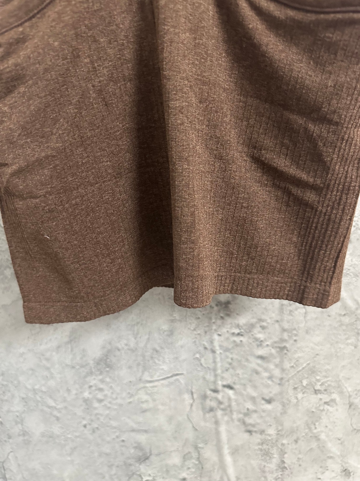 Ralph Lauren brown sleeveless tank top hem and ribbed trim close-up