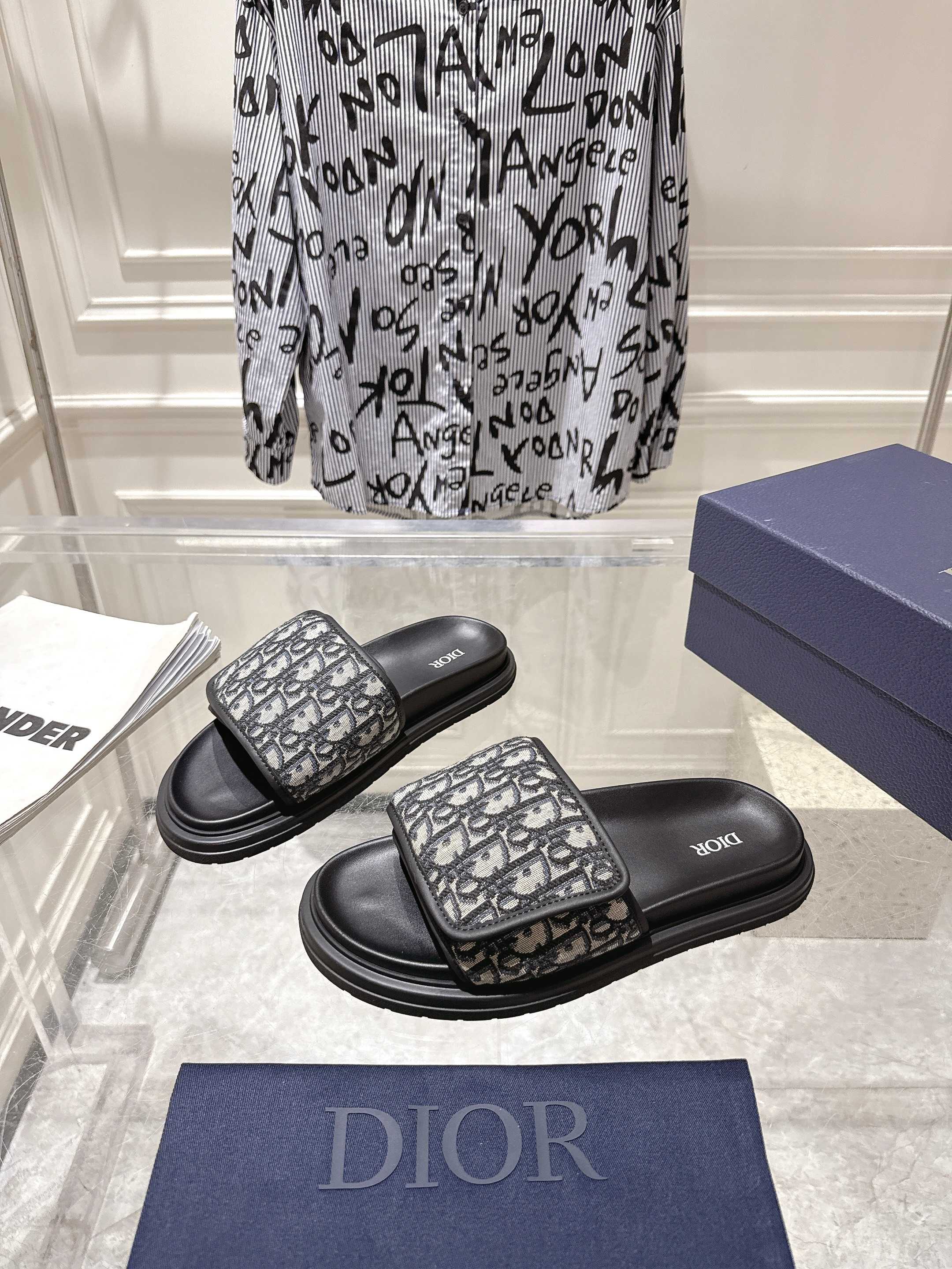 Dior slide sandals set, gray-and-black Dior-oblique print with thick black rubber sole