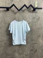 Light blue T-shirt with crew neck and short sleeves