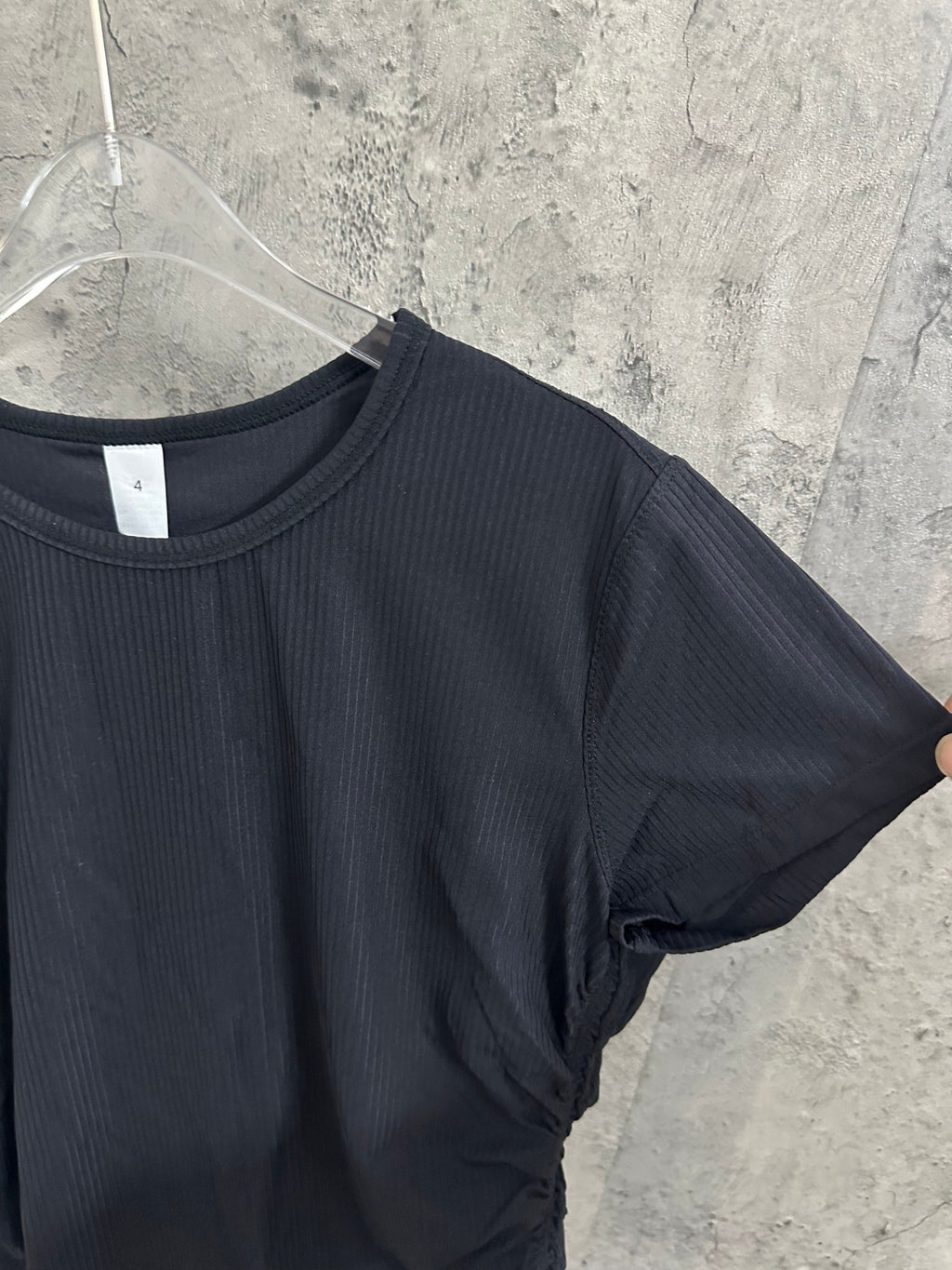Dark crewneck short-sleeve T-shirt with textured ribbing