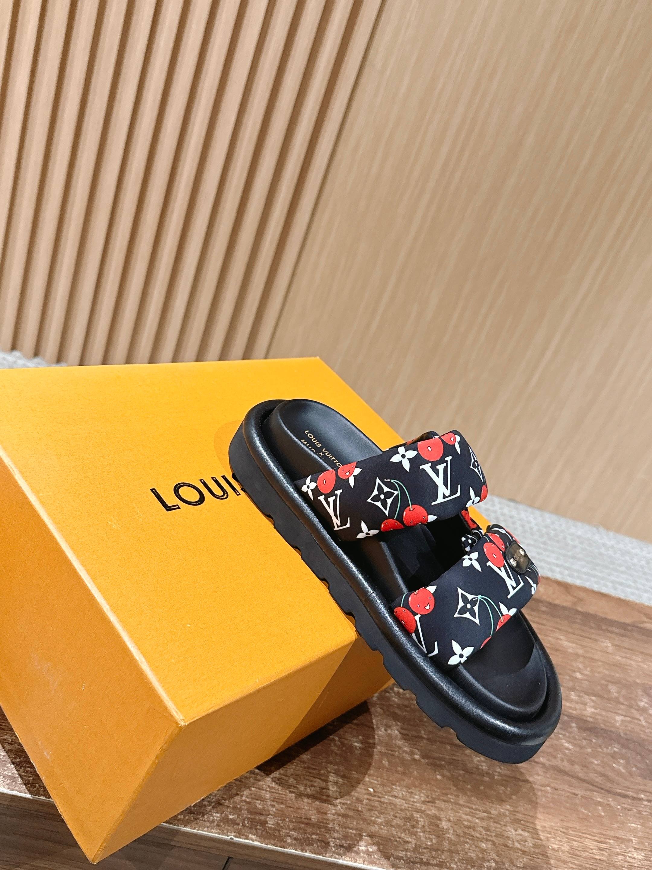 Luxury Shoes Louis Vuitton Sandals