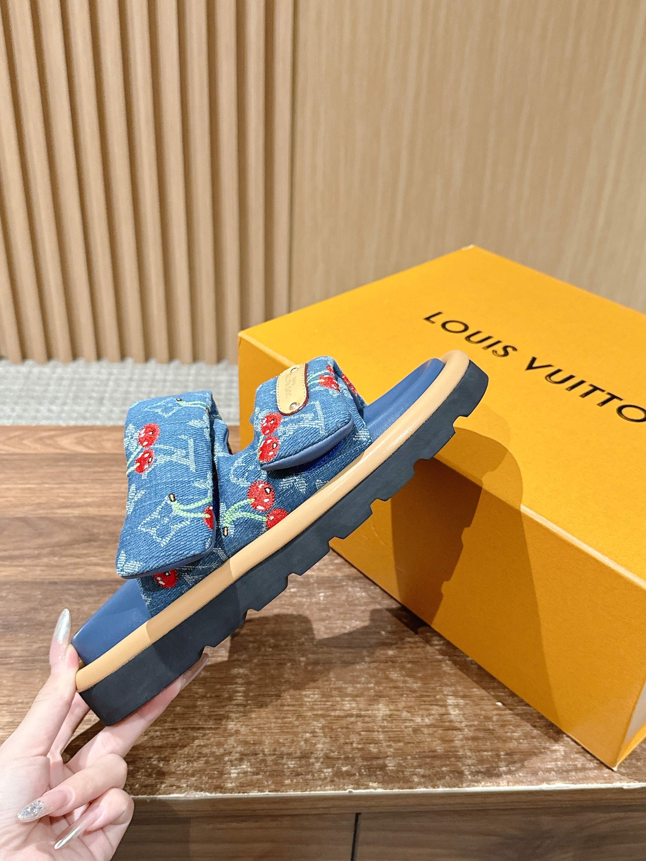 Luxury Shoes Louis Vuitton Sandals