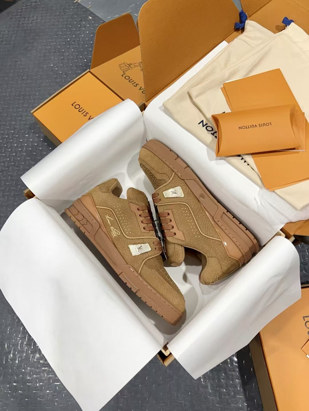 Luxury Shoes Louis Vuitton Trainer