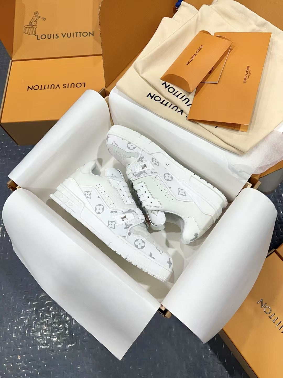 Luxury Shoes Louis Vuitton Trainer