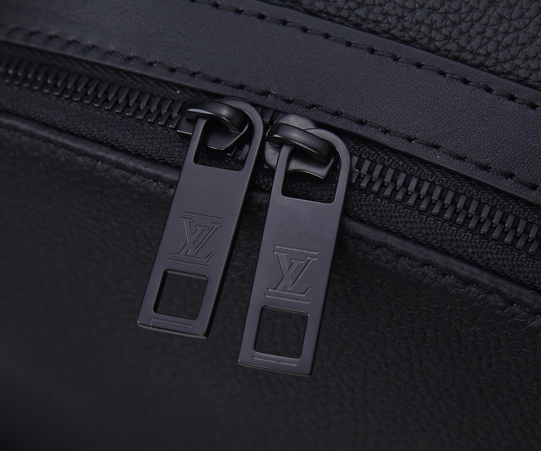 Bags Men Louis Vuitton