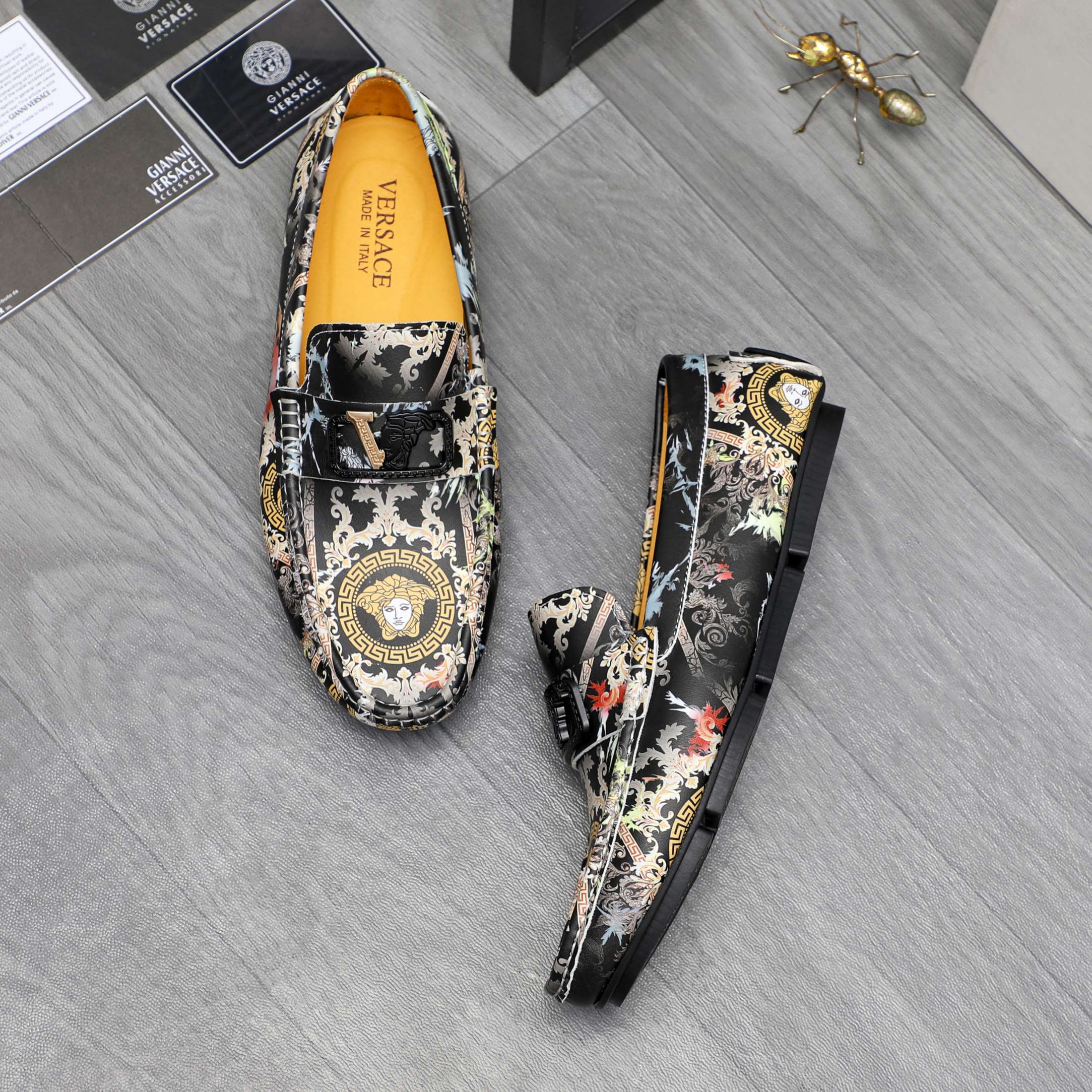 Luxury Shoes Versace