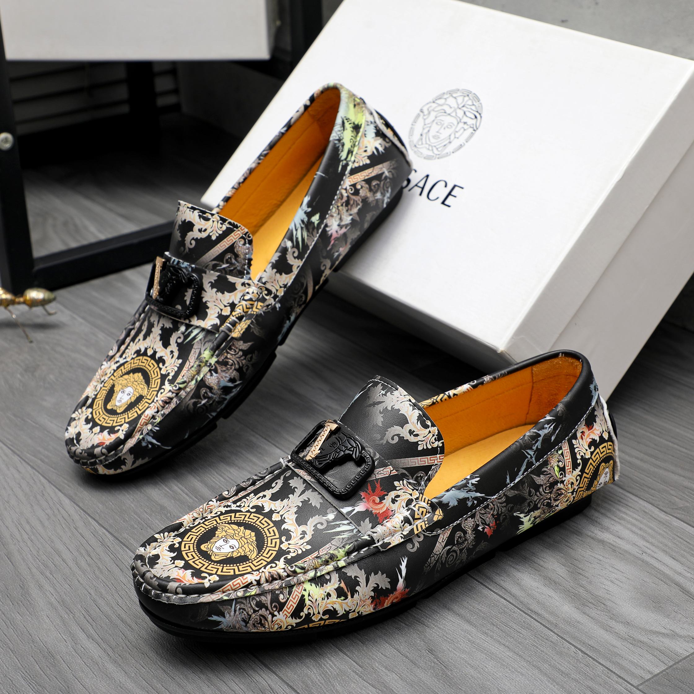 Luxury Shoes Versace