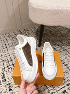 Louis Vuitton white low-top sneakers with brown monogram heel panel