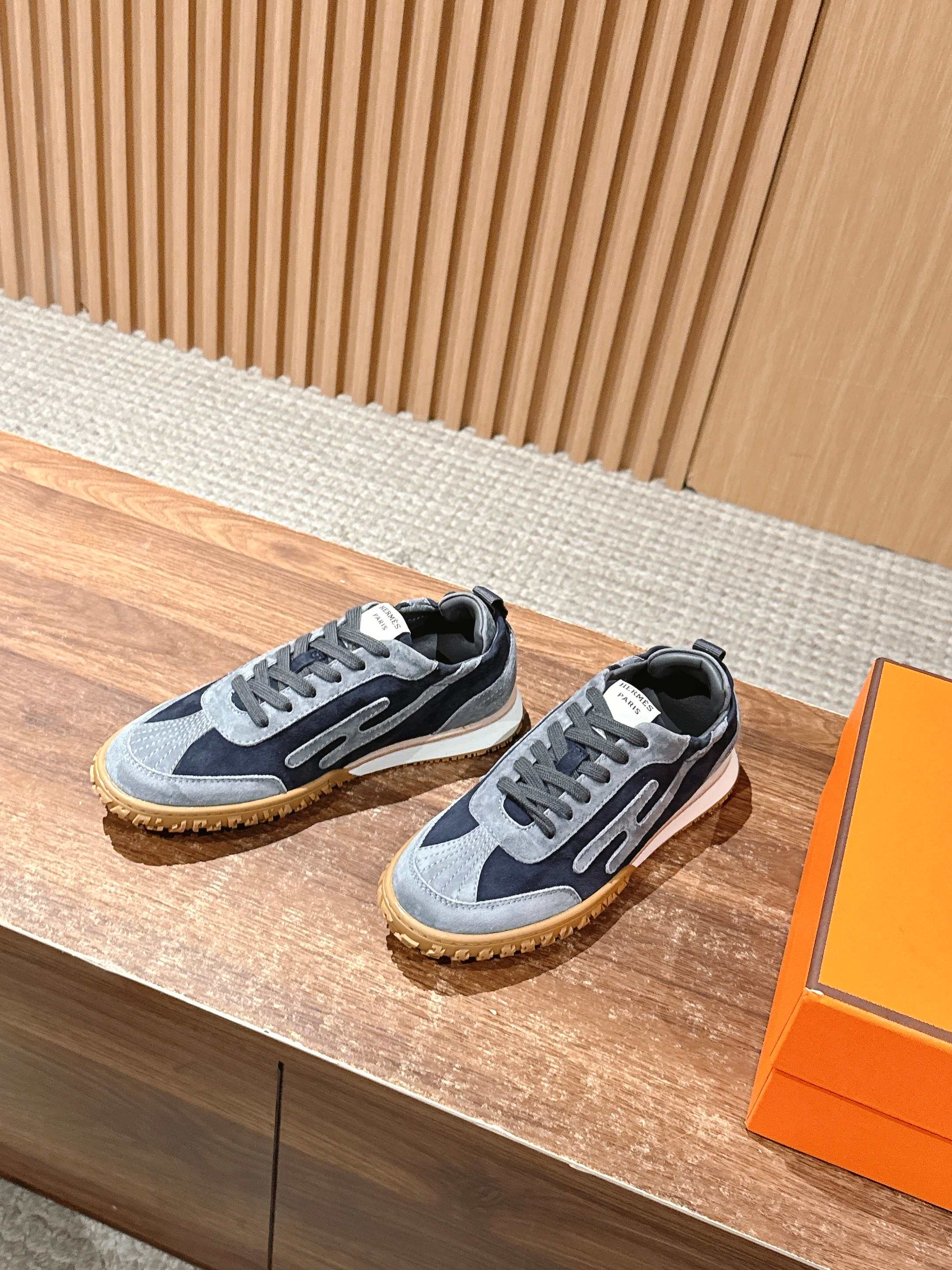 Luxury Shoes Hermes Unisex