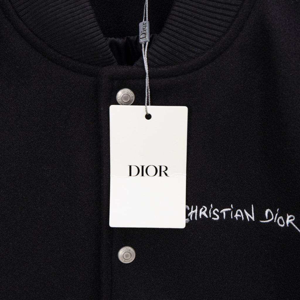 Long jacket collar with DIOR hanging tag and metal snap button
