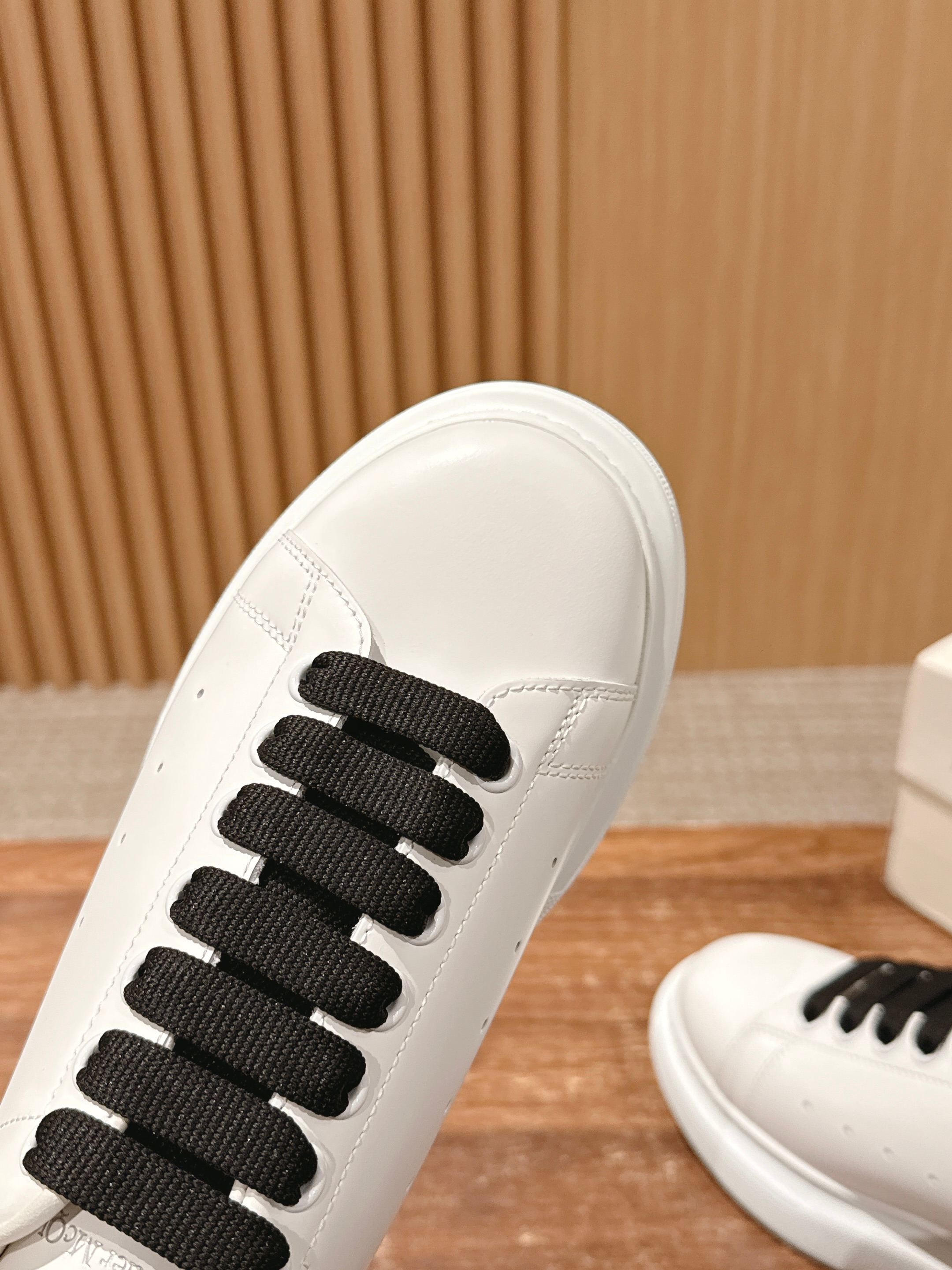Luxury Shoes Alexander McQueen