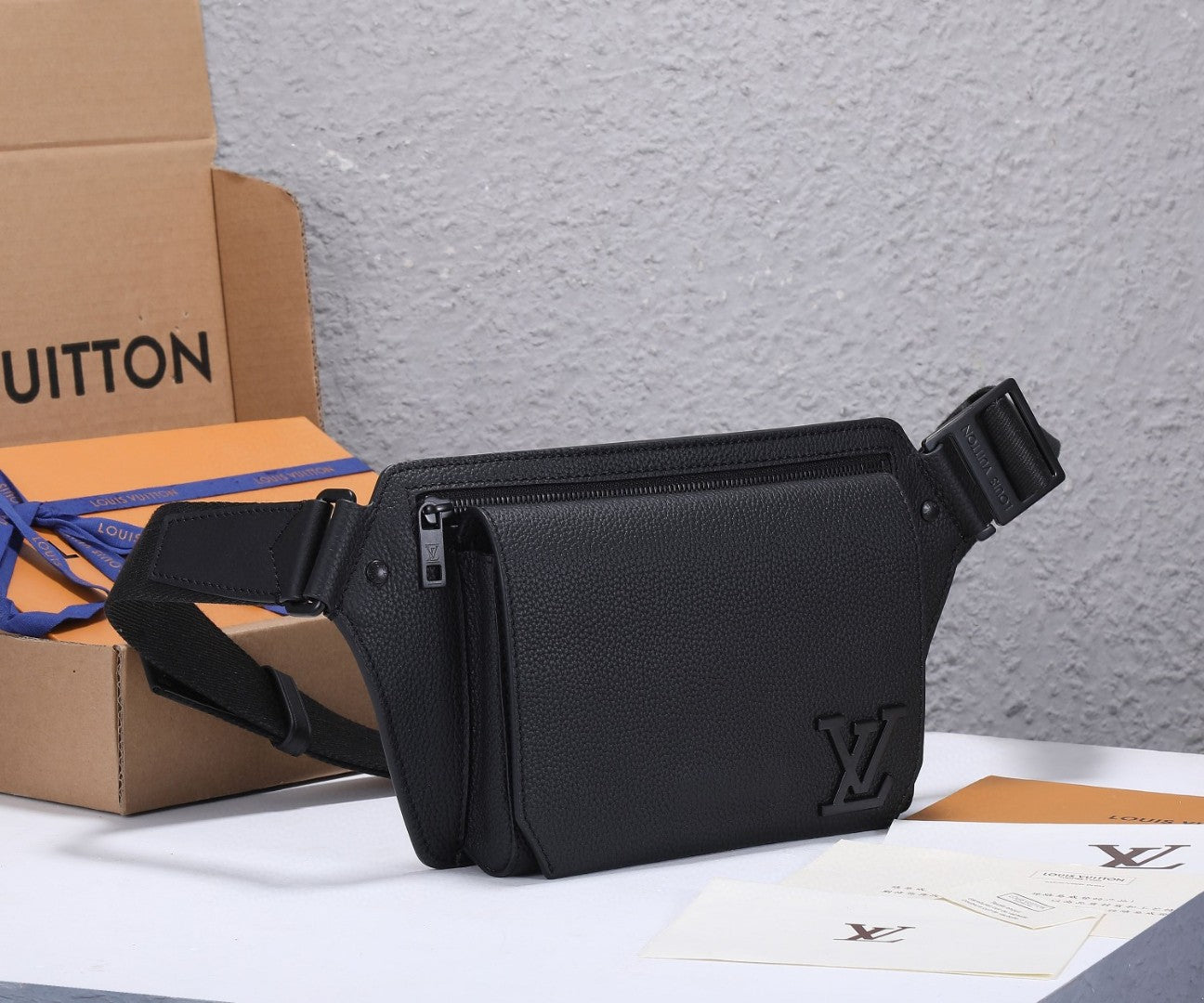 Bags Men Louis Vuitton